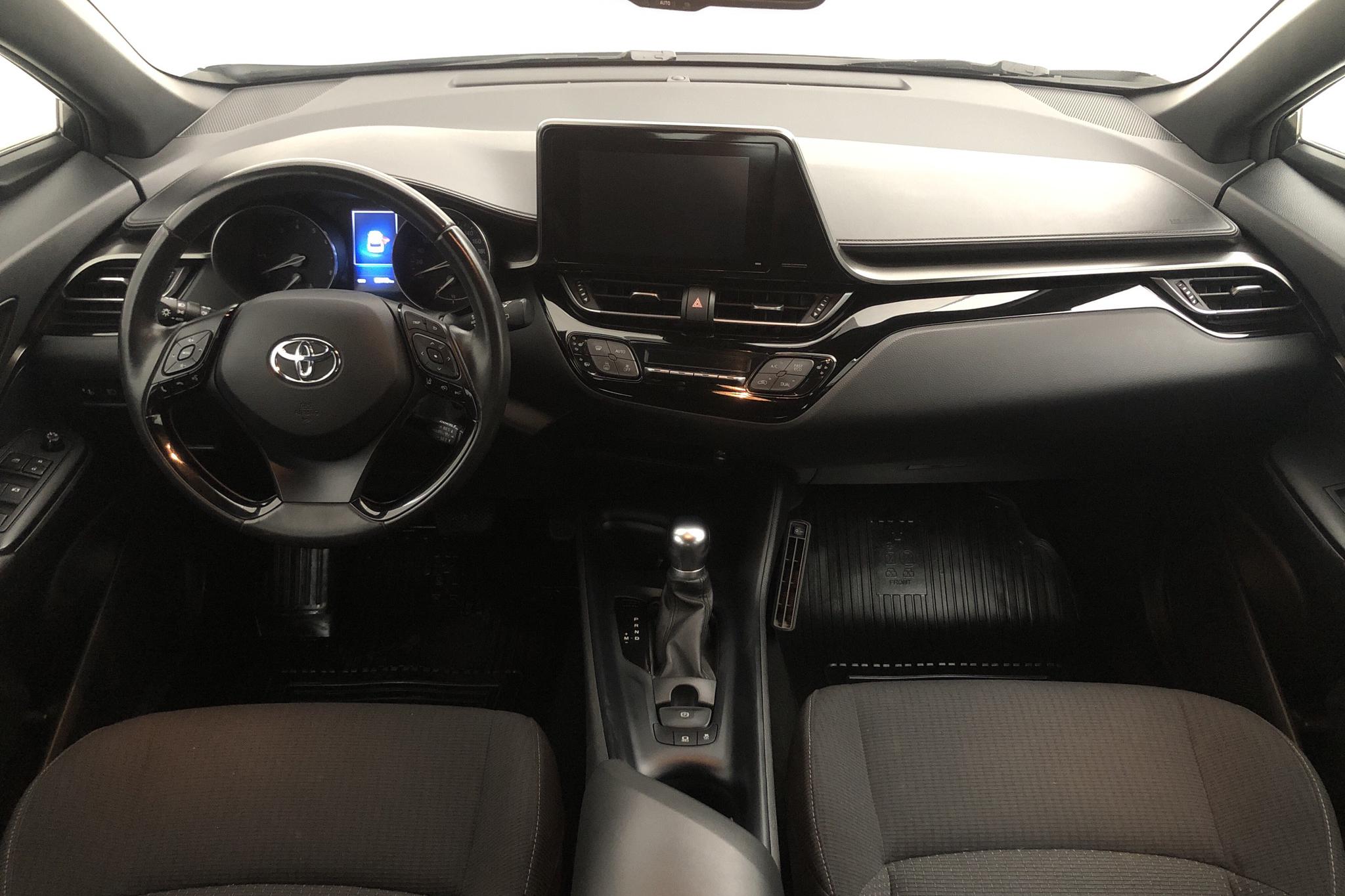 Toyota C-HR 1.2T AWD (116hk) - 6 812 mil - Automat - silver - 2019