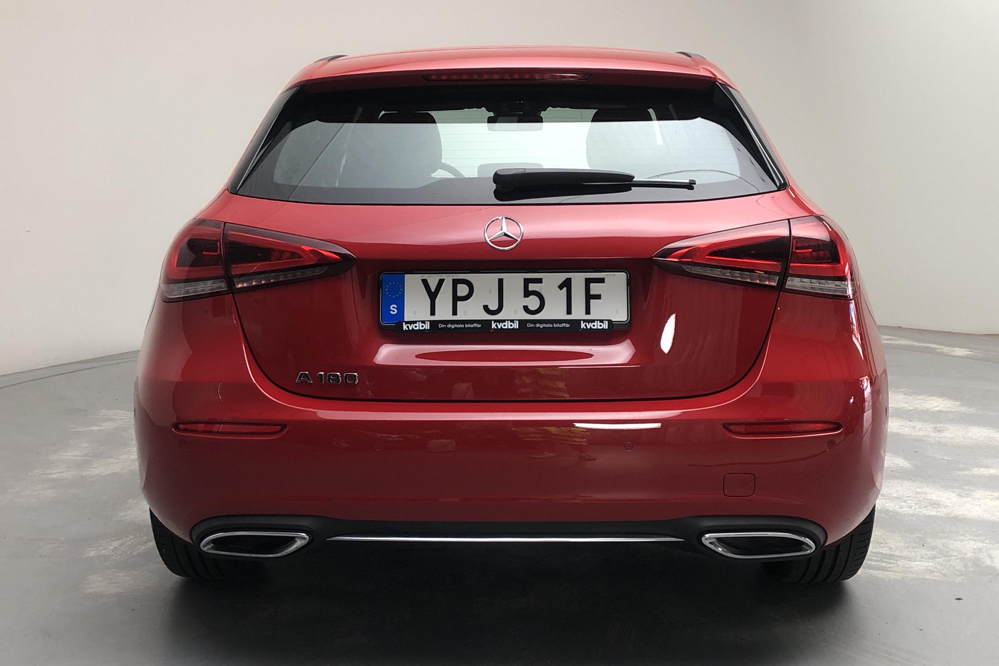 Mercedes A 180 5dr W177 (136hk) - 38 650 km - Automatic - red - 2019