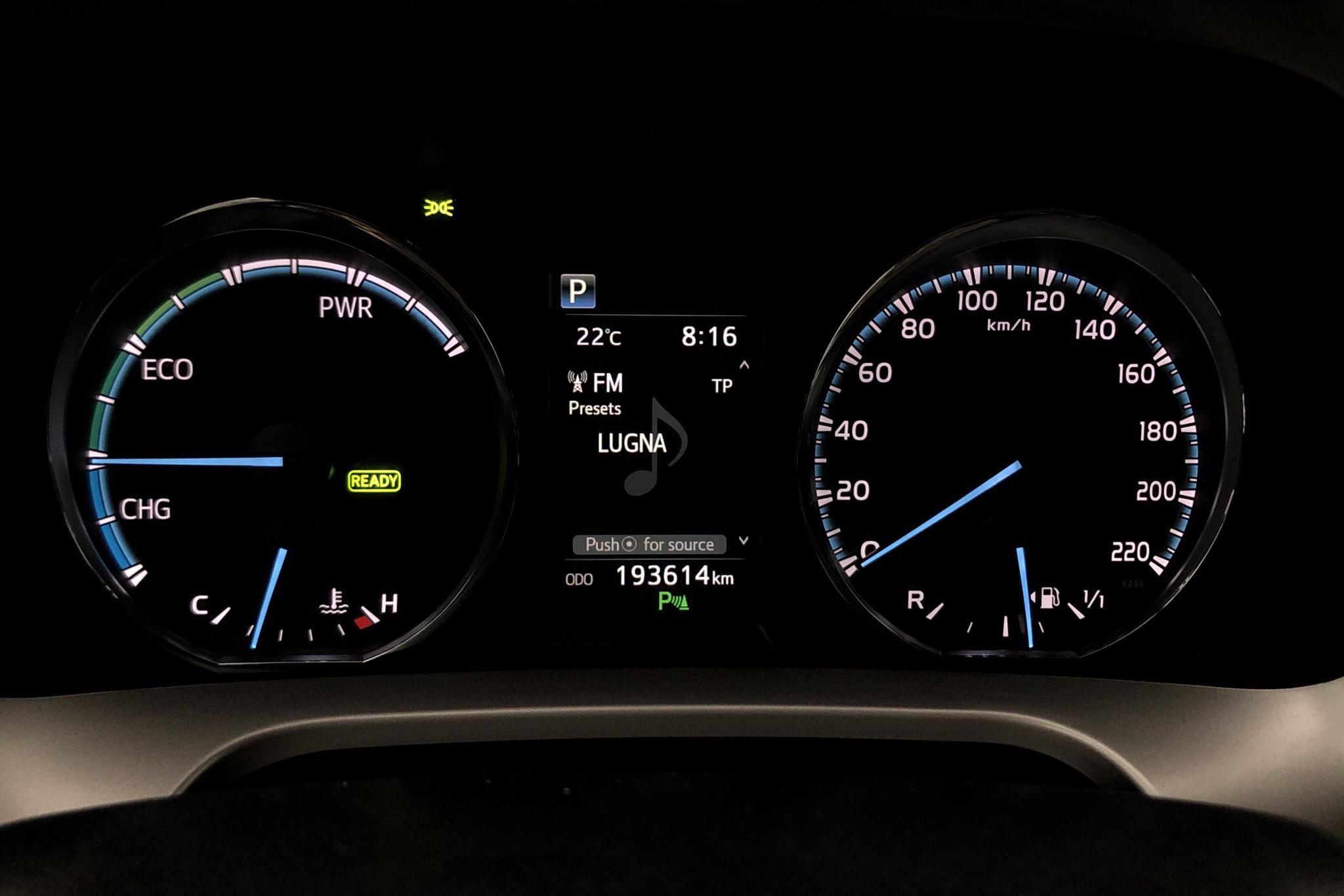 Toyota RAV4 2.5 HSD AWD (197hk) - 19 362 mil - Automat - vit - 2017