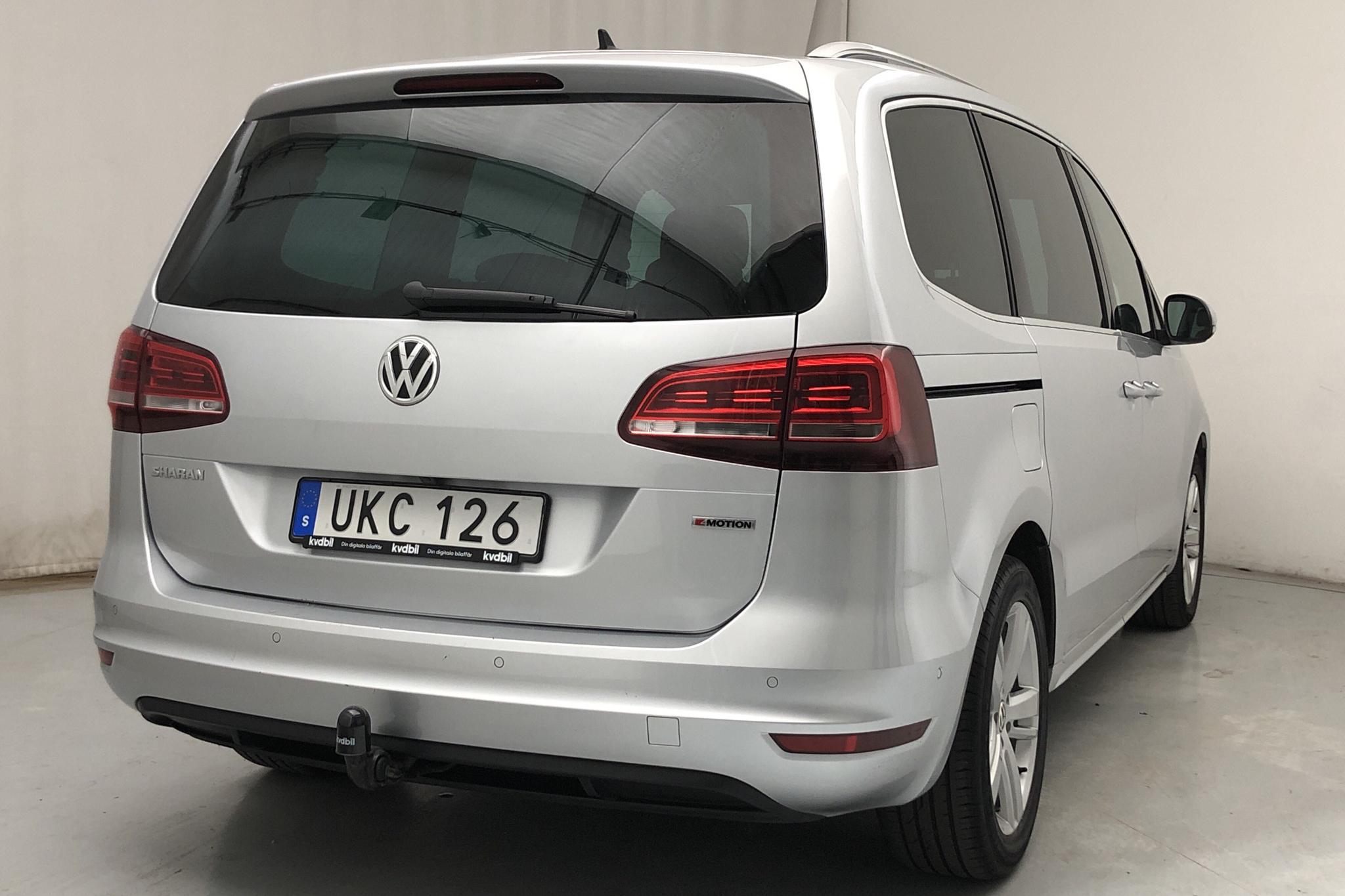 VW Sharan 2.0 TDI 4Motion (184hk) - 5 621 mil - Automat - silver - 2018