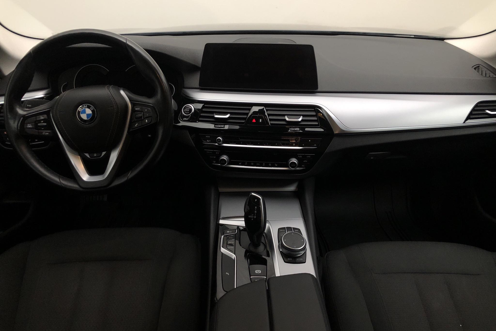 BMW 520d Sedan, G30 (190hk) - 89 240 km - Automatic - black - 2018