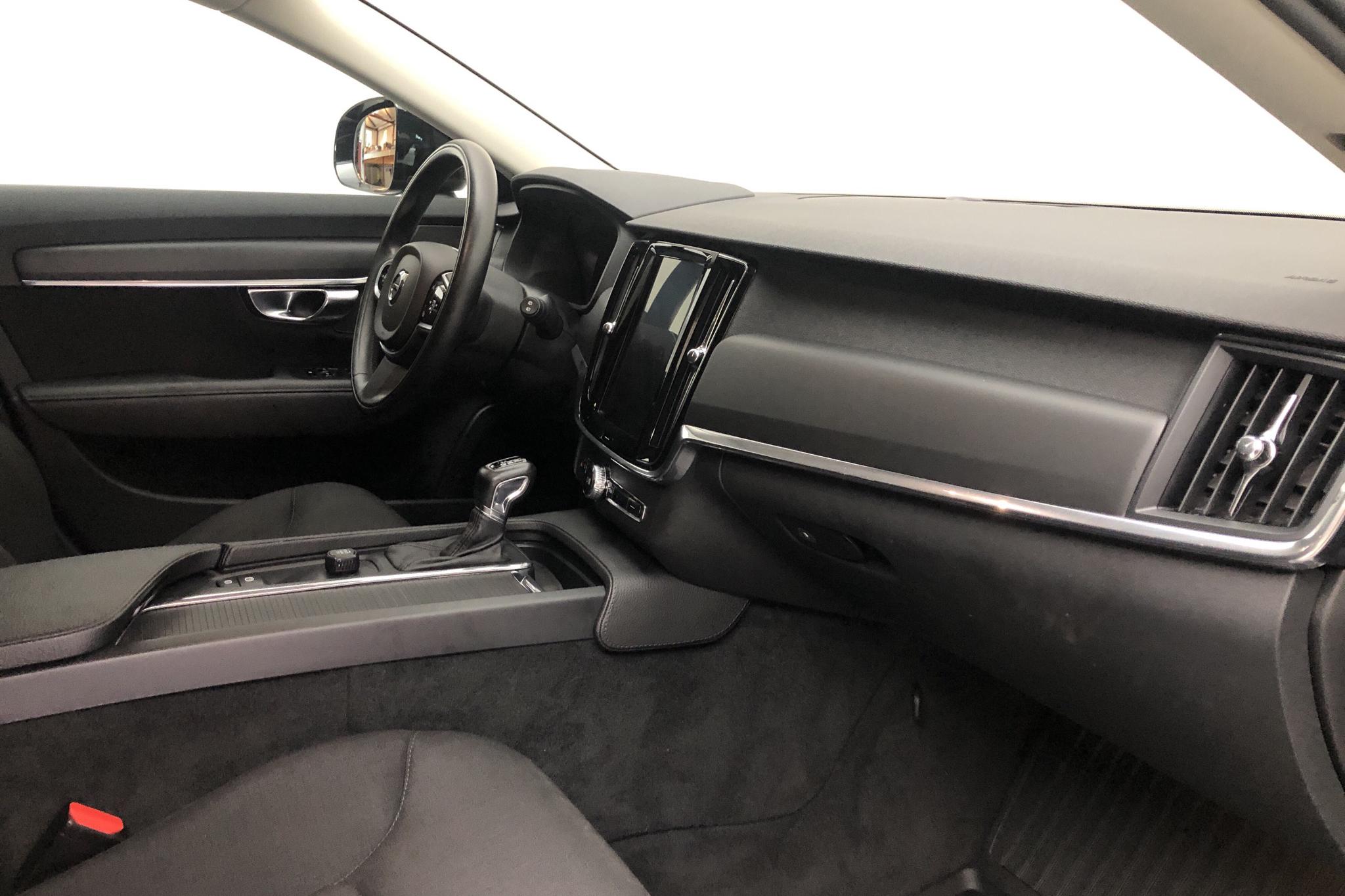 Volvo V90 D4 Cross Country AWD (190hk) - 92 290 km - Automatic - black - 2018