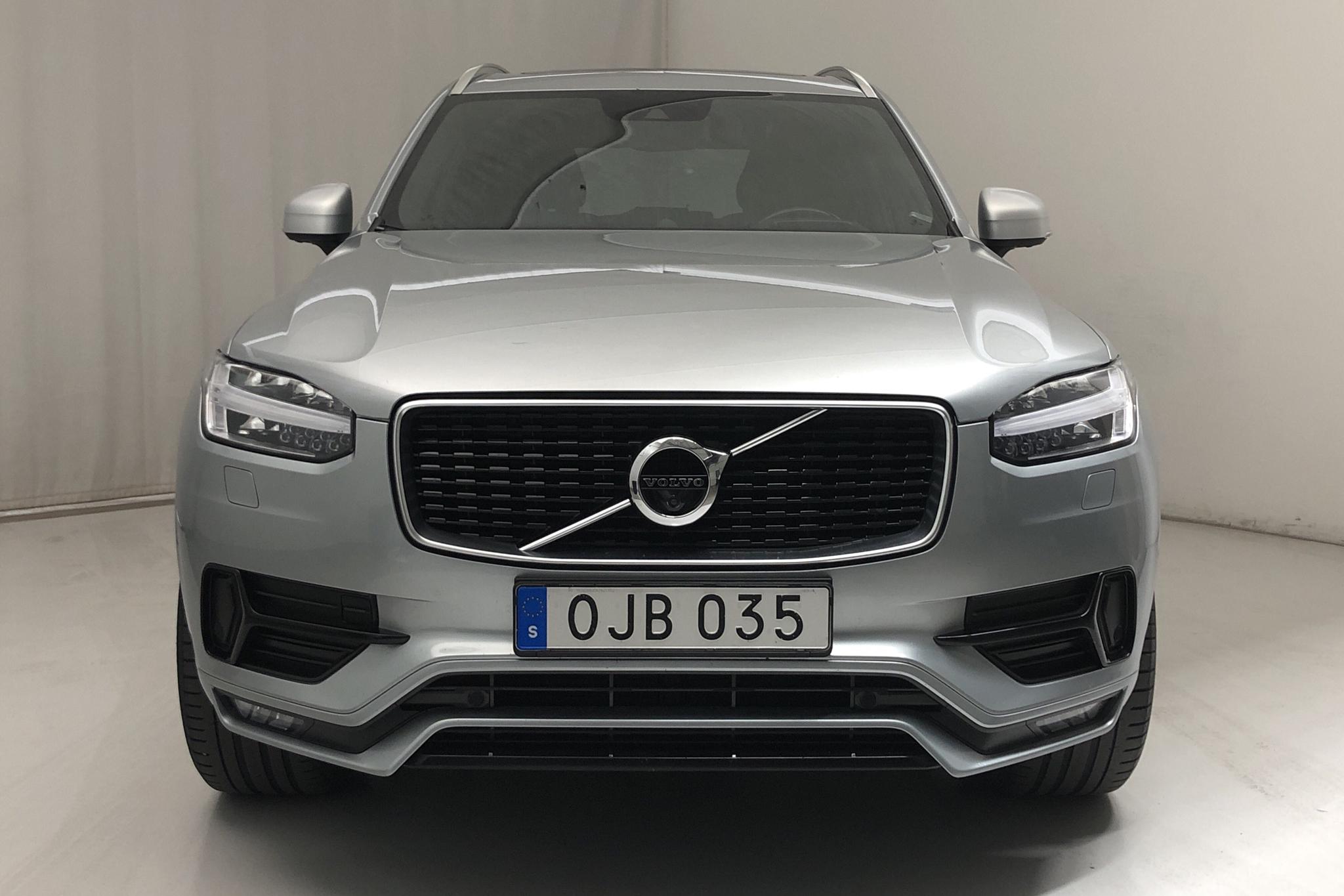 Volvo XC90 D5 AWD (235hk) - 14 193 mil - Automat - silver - 2019