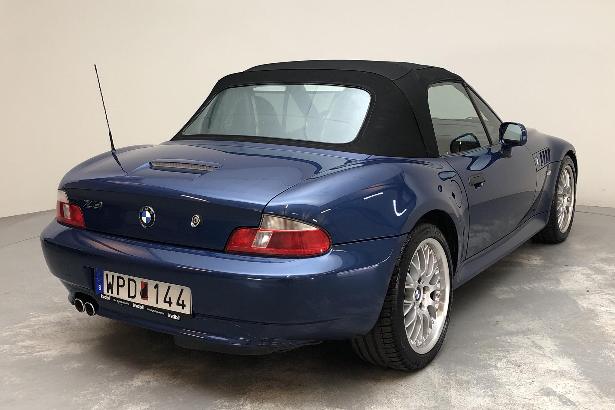 BMW Z3 2.8 Cabriolet (193hk) - 139 430 km - Manual - blue - 2000