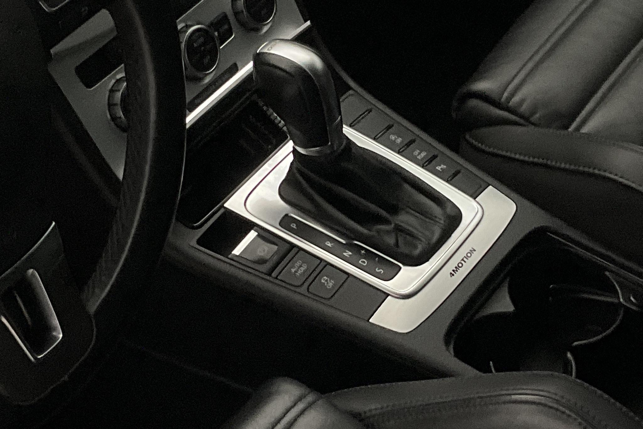 VW Passat Alltrack 2.0 TDI BlueMotion Technology 4Motion (177hk) - 20 305 mil - Automat - vit - 2015