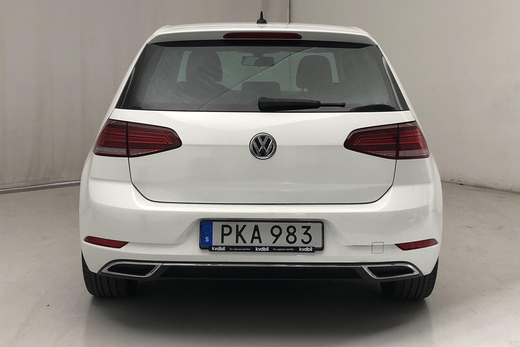 VW Golf VII 2.0 TDI 5dr (150hk) - 149 830 km - Automatic - white - 2017