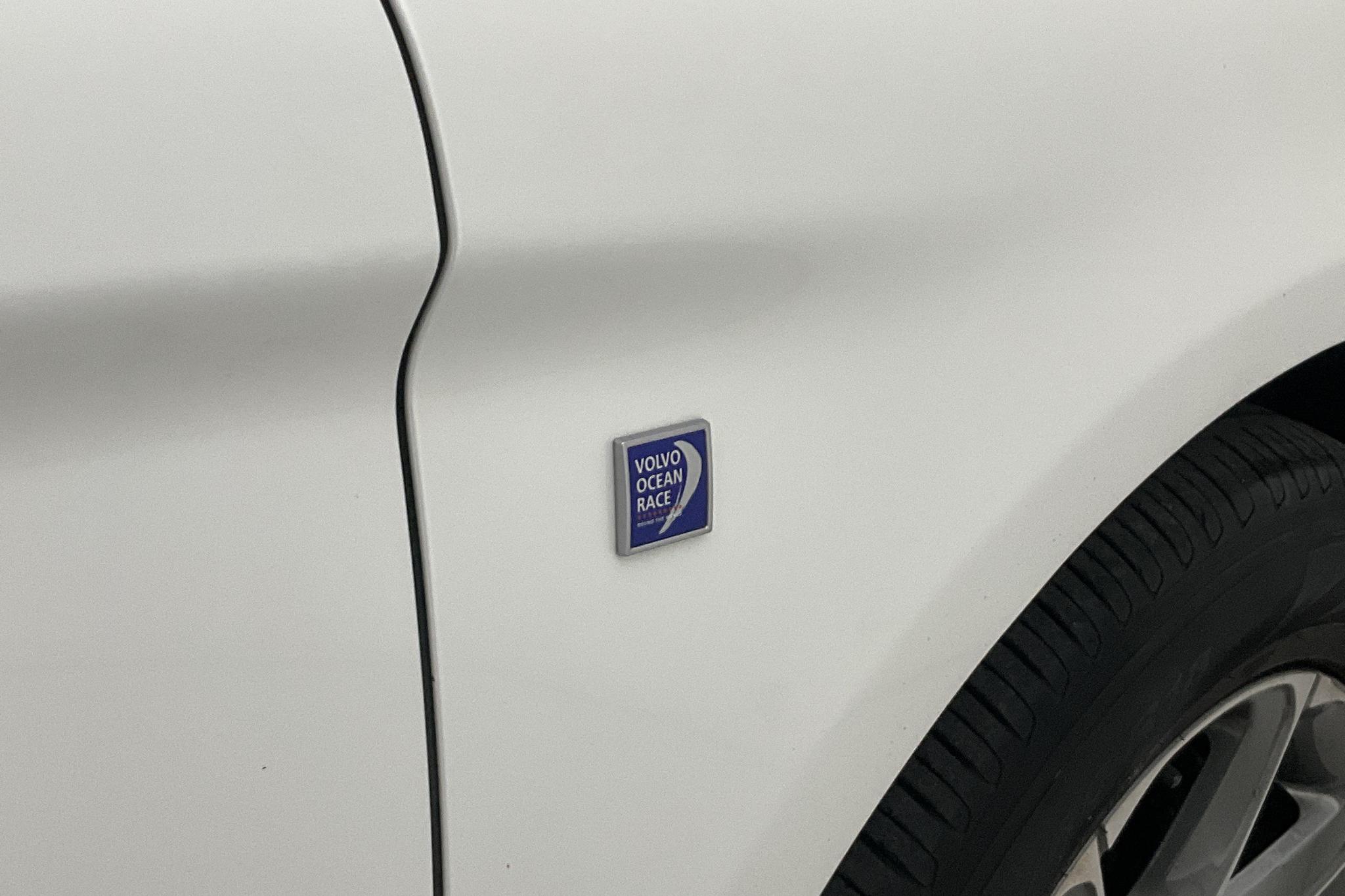 Volvo XC60 D4 2WD (181hk) - 141 080 km - Automatic - white - 2015