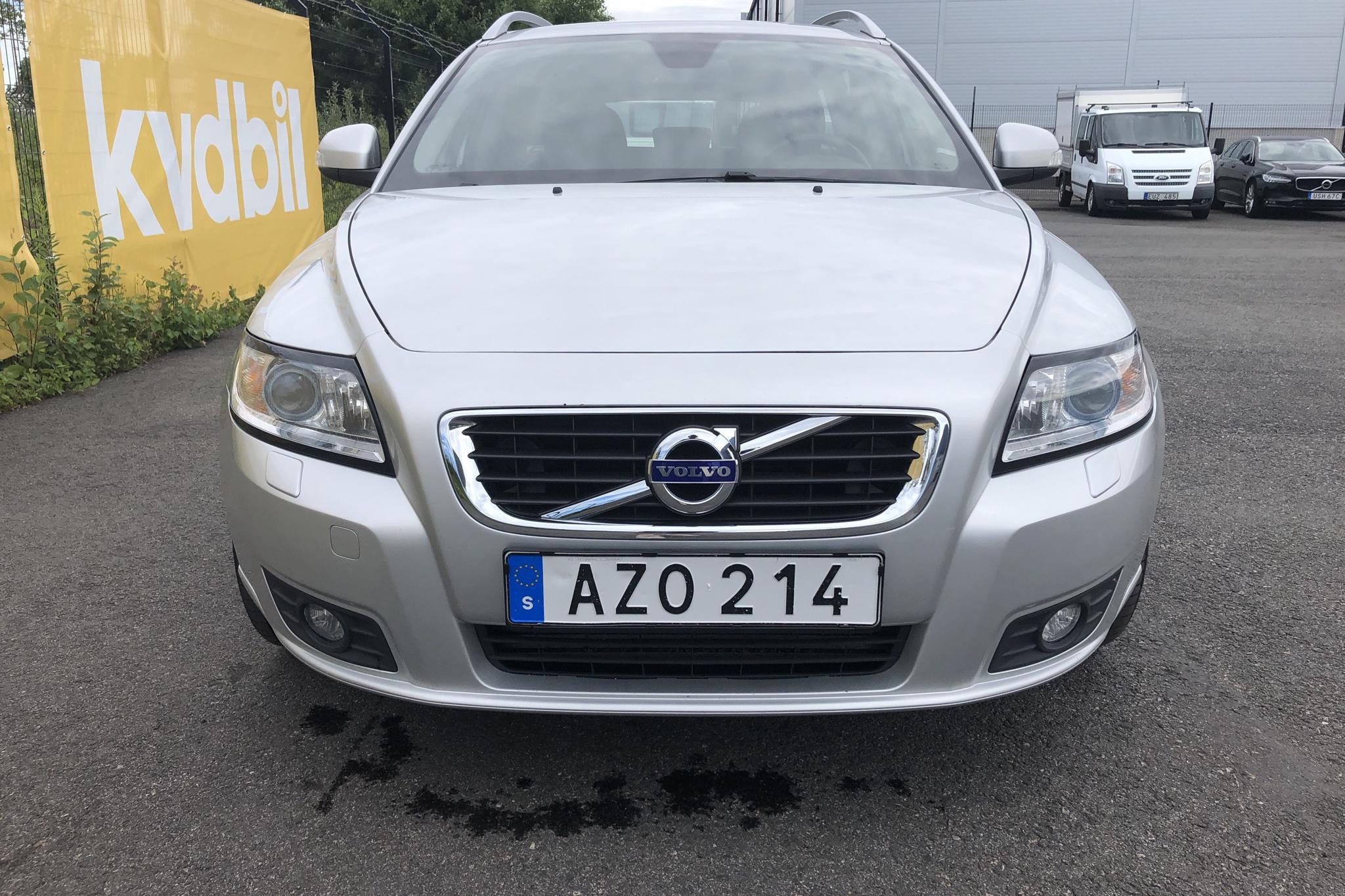 Volvo V50 D2 (115hk) - 19 854 mil - Manuell - Light Grey - 2012