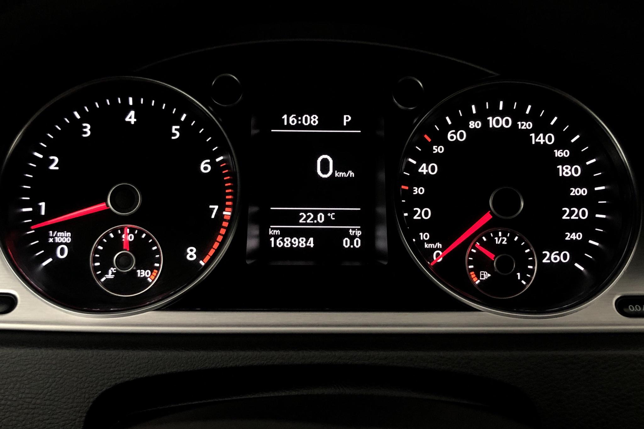 VW Passat 3.6 V6 Variant 4Motion (300hk) - 16 899 mil - Automat - Light Grey - 2012
