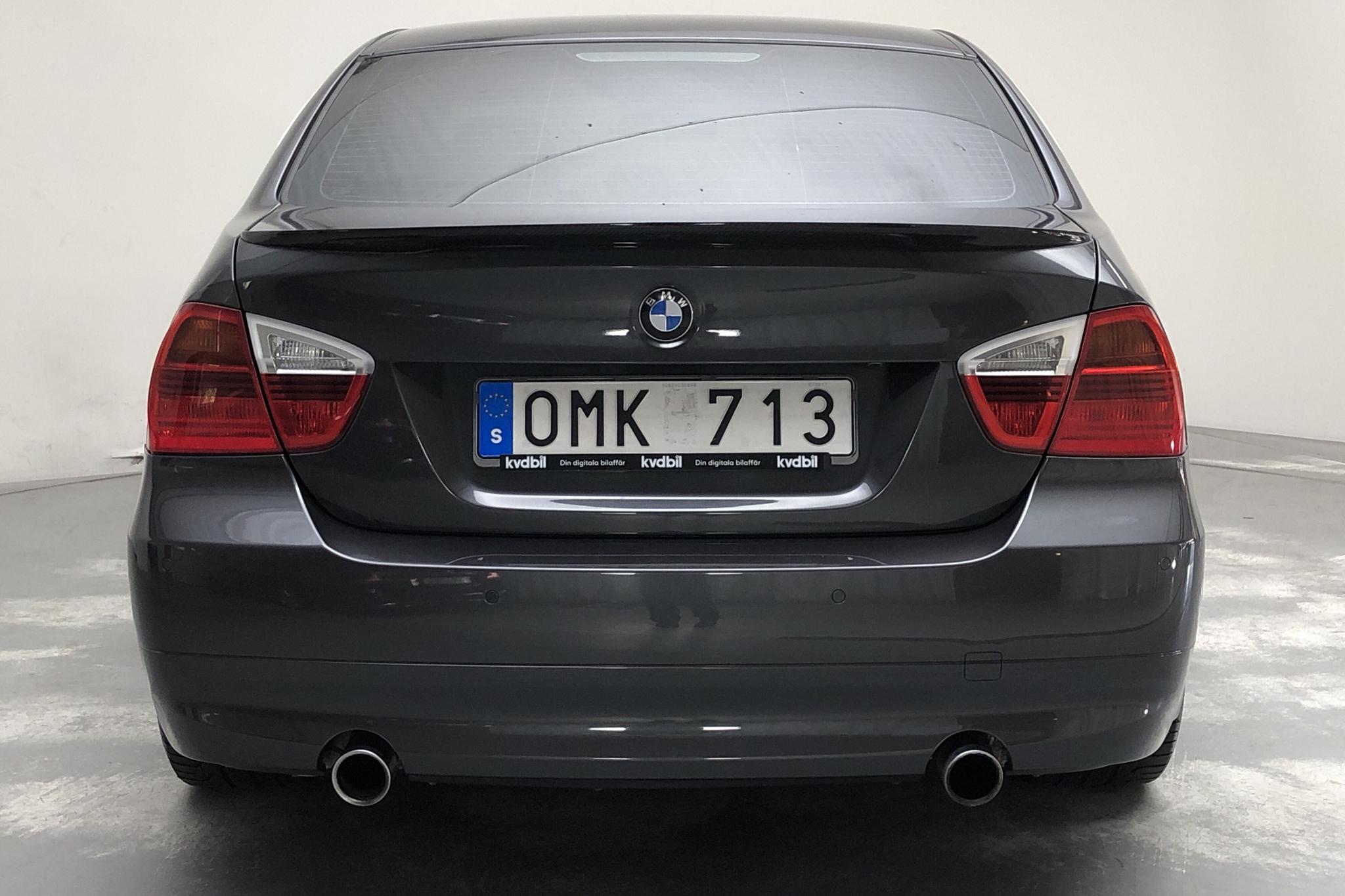 BMW 335i Sedan, E90 (306hk) - 13 392 mil - Automat - grå - 2008