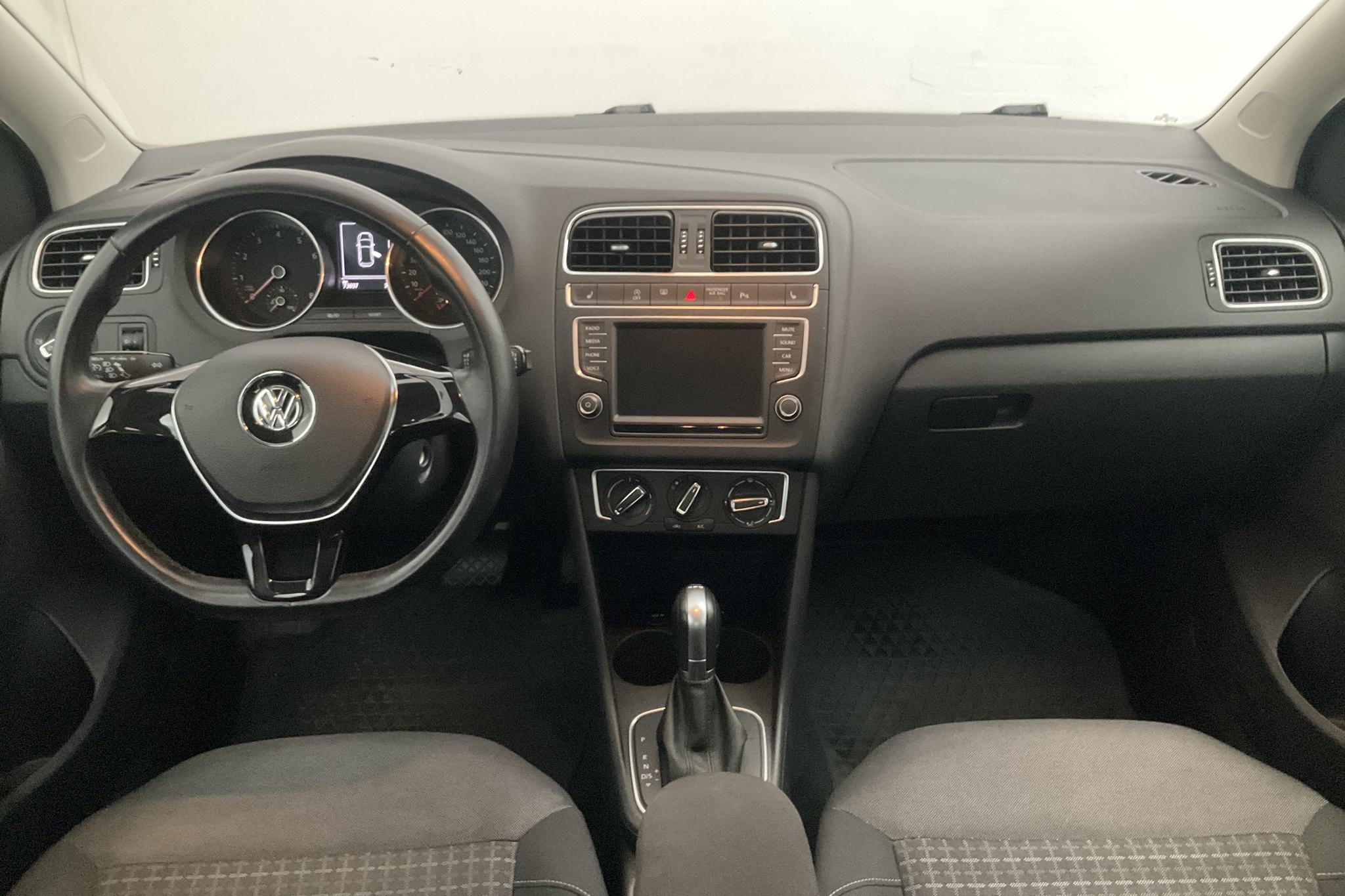 VW Polo 1.2 TSI 5dr (90hk) - 73 040 km - Automatic - black - 2016