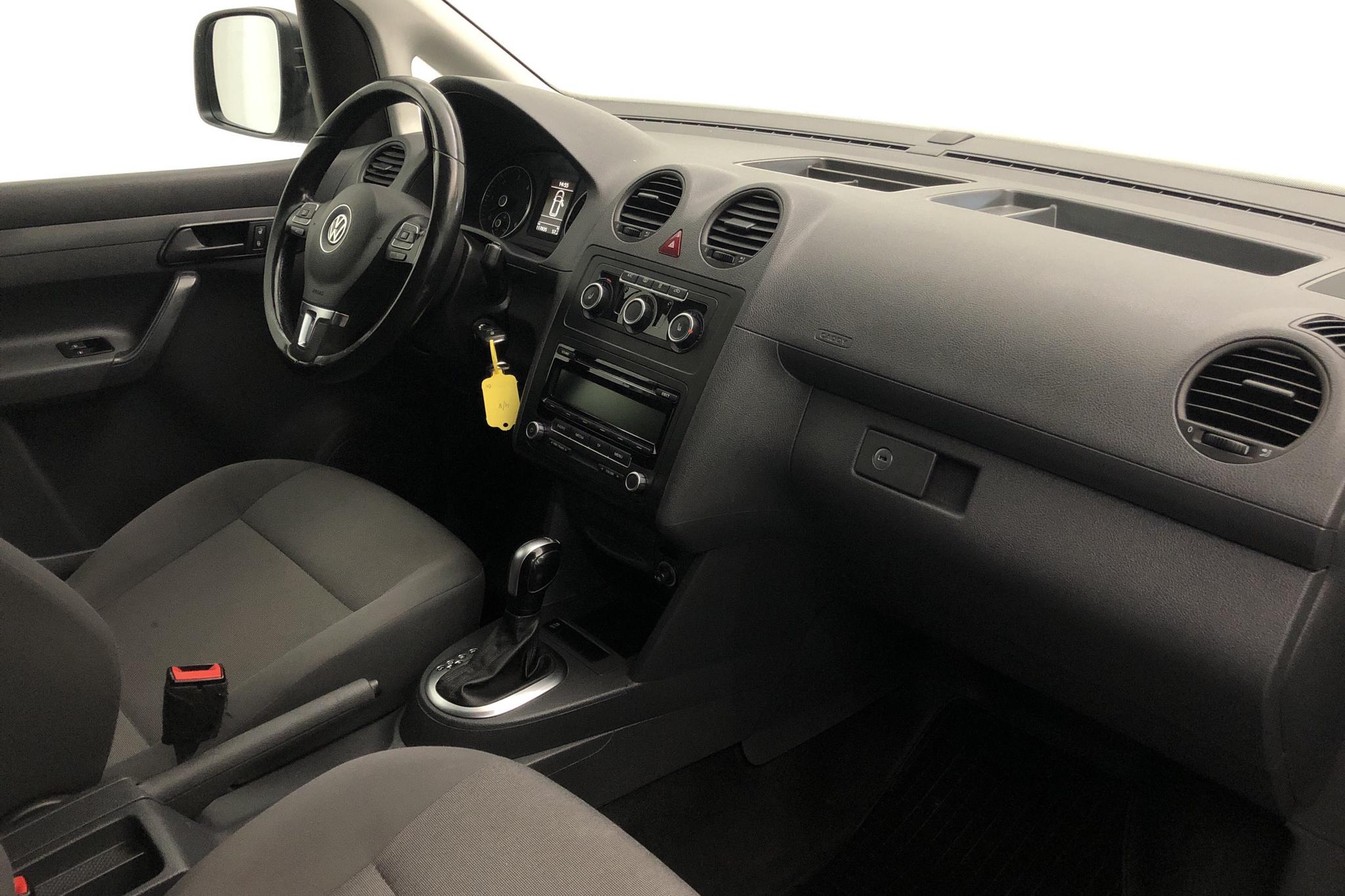 VW Caddy 1.6 TDI Skåp (102hk) - 117 030 km - Automatic - white - 2015