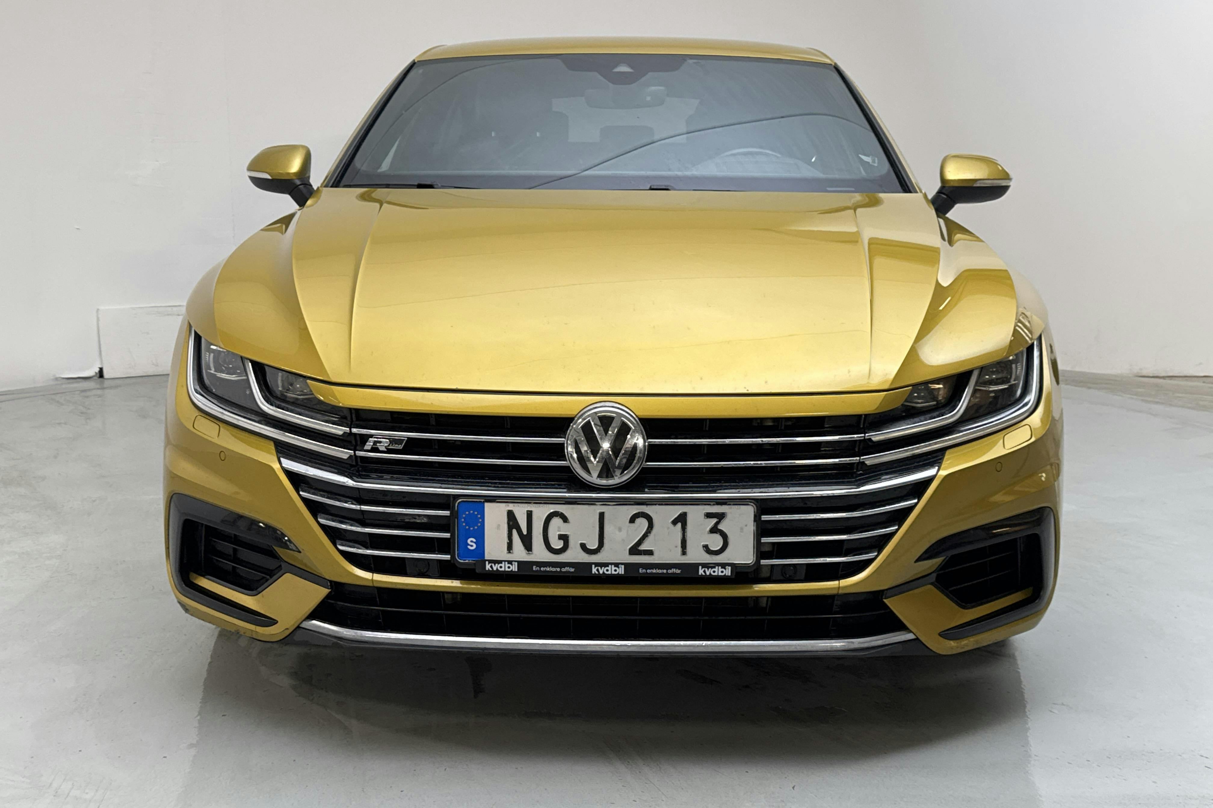 VW Arteon 2.0 TSI 4MOTION (272hk) - 15 407 mil - Automat - gul - 2019