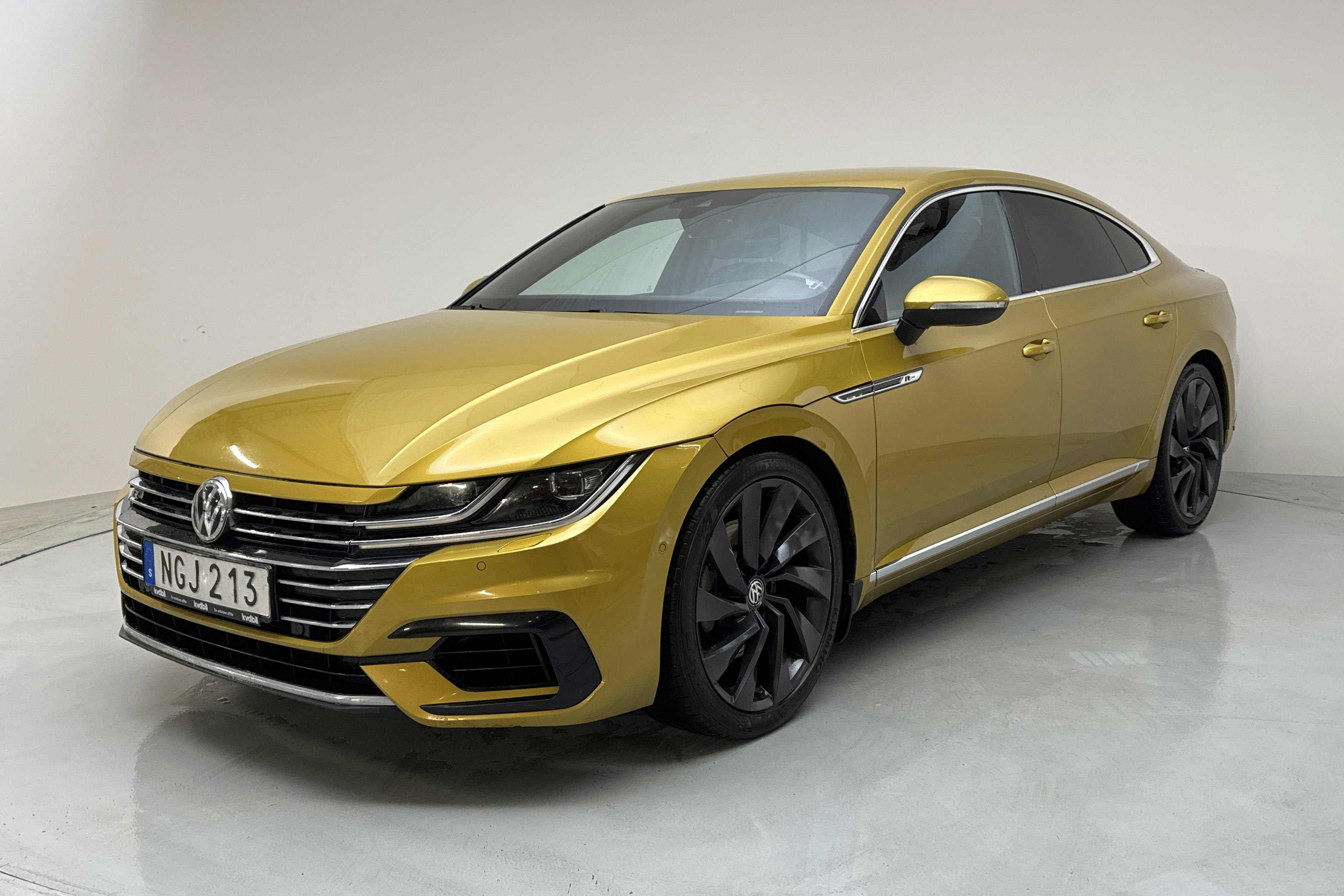 VW Arteon 2.0 TSI 4MOTION (272hk) - 15 407 mil - Automat - gul - 2019