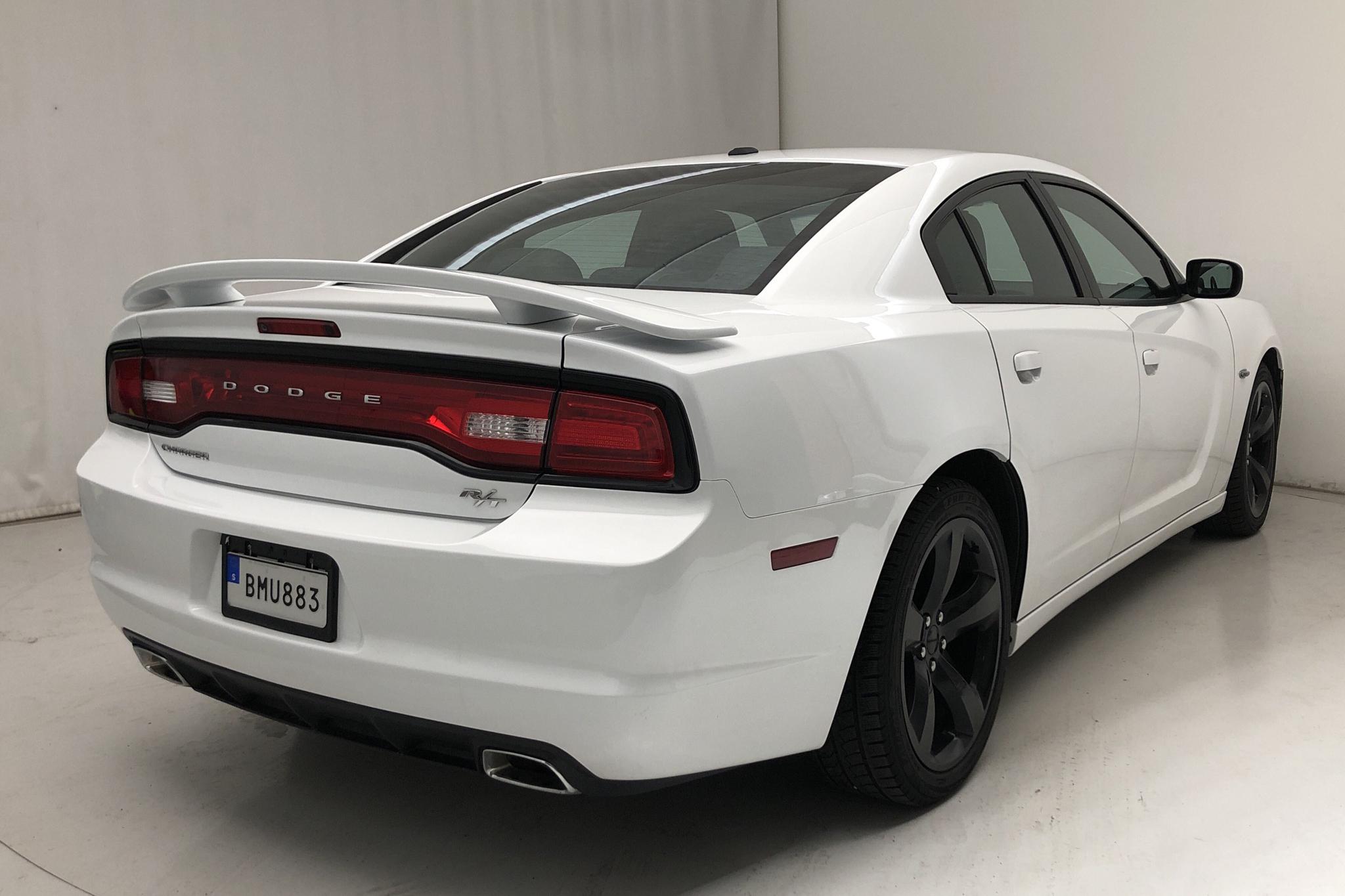 Dodge Charger 5.7 V8 (375hk) - 74 770 km - Automatic - white - 2014