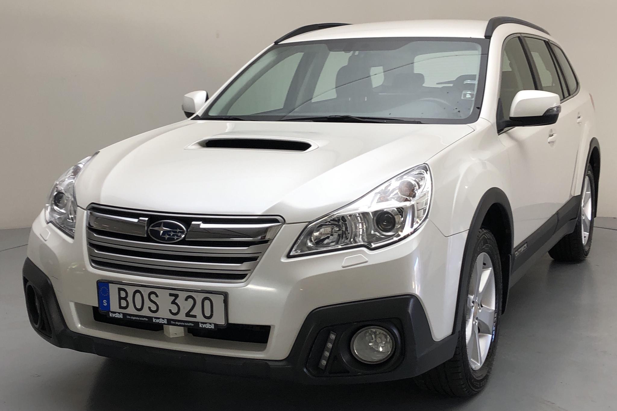 Subaru Outback 2.0D (150hk) - 20 005 mil - Automat - vit - 2014