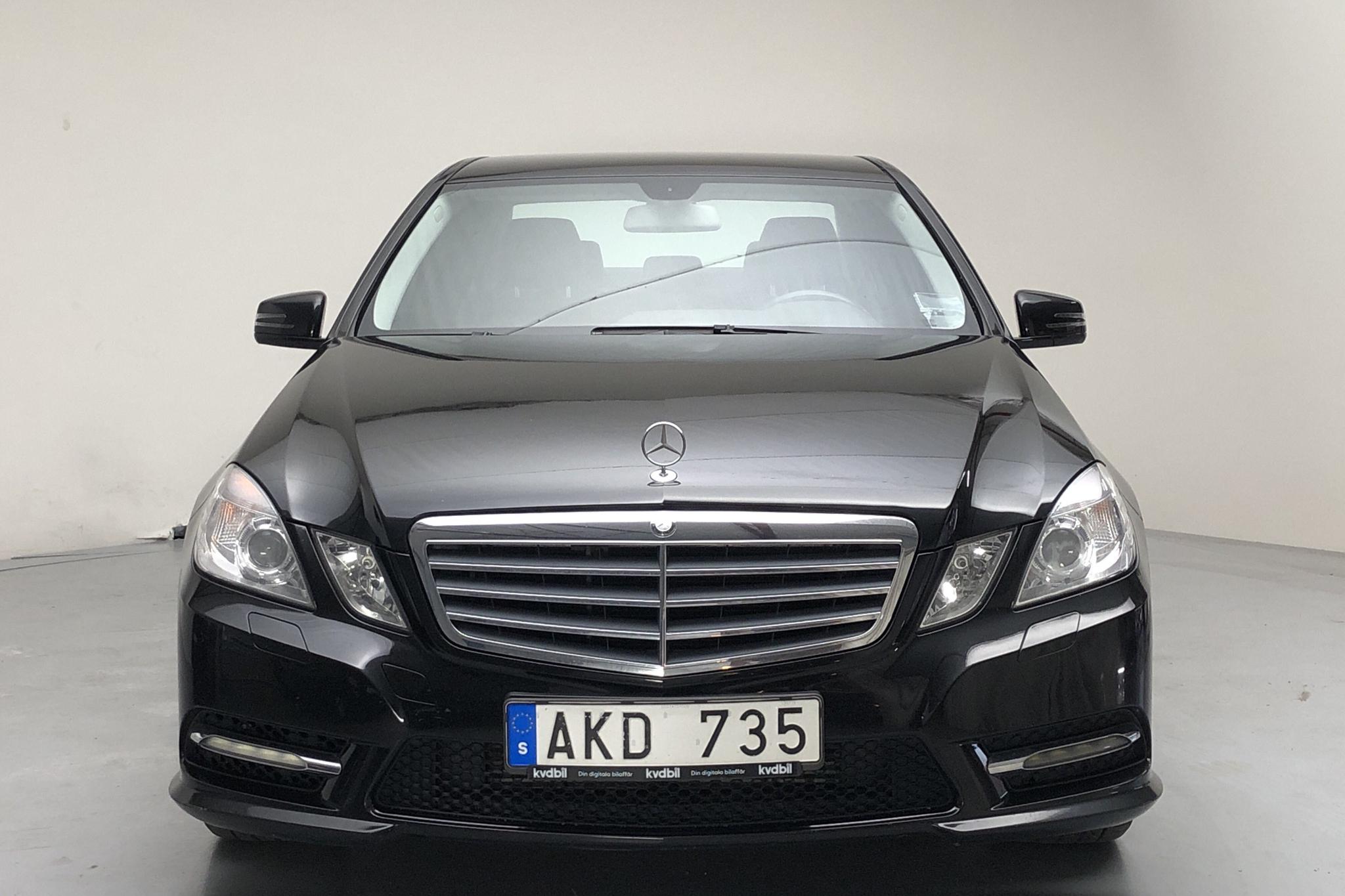 Mercedes E 200 CDI W212 (136hk) - 202 690 km - Automatic - black - 2013