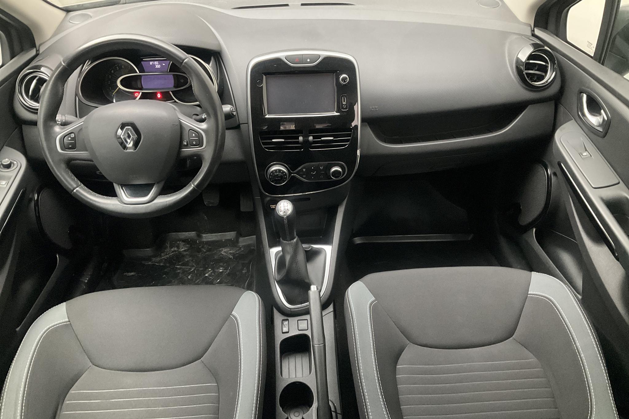 Renault Clio IV 0.9 TCe 90 5dr (90hk) - 8 714 mil - Manuell - grå - 2016