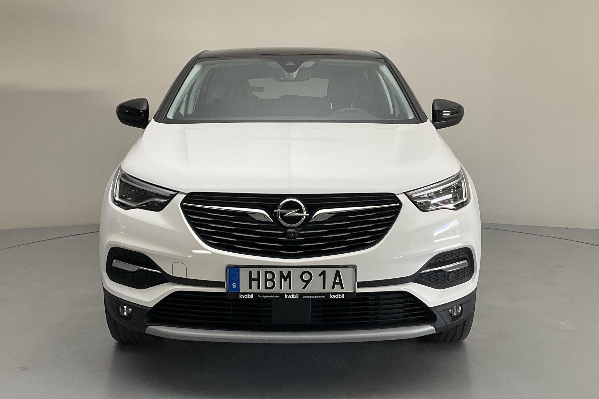 Opel Grandland X 1.6 AWD PHEV (300hk) - 3 652 mil - Automat - vit - 2021