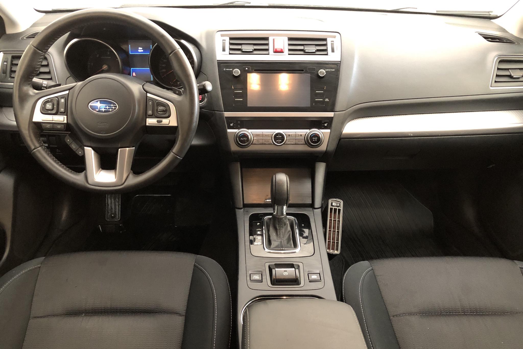 Subaru Outback 2.0D (150hk) - 6 765 mil - Automat - vit - 2016