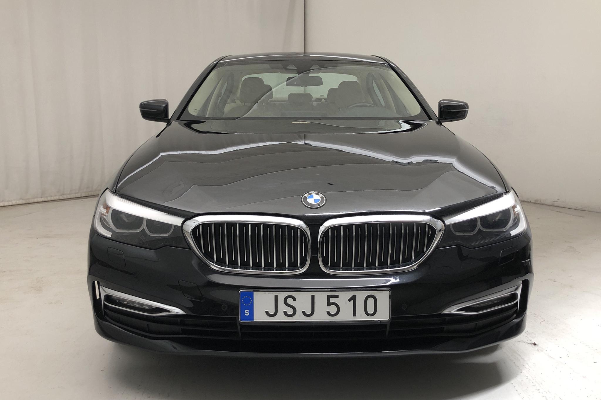 BMW 530d xDrive Sedan, G30 (265hk) - 10 633 mil - Automat - svart - 2017