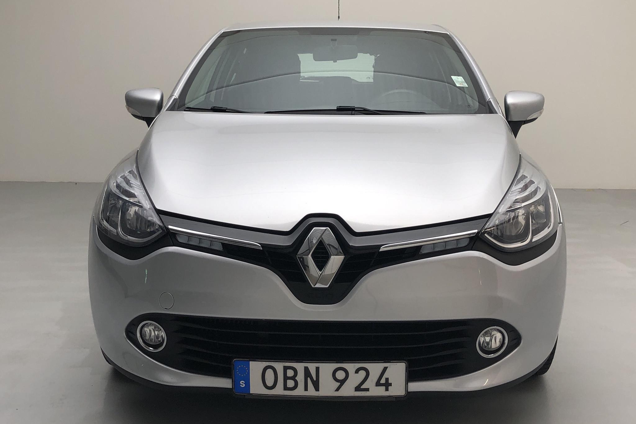 Renault Clio IV 1.5 dCi 5dr (90hk) - 12 285 mil - Manuell - silver - 2016