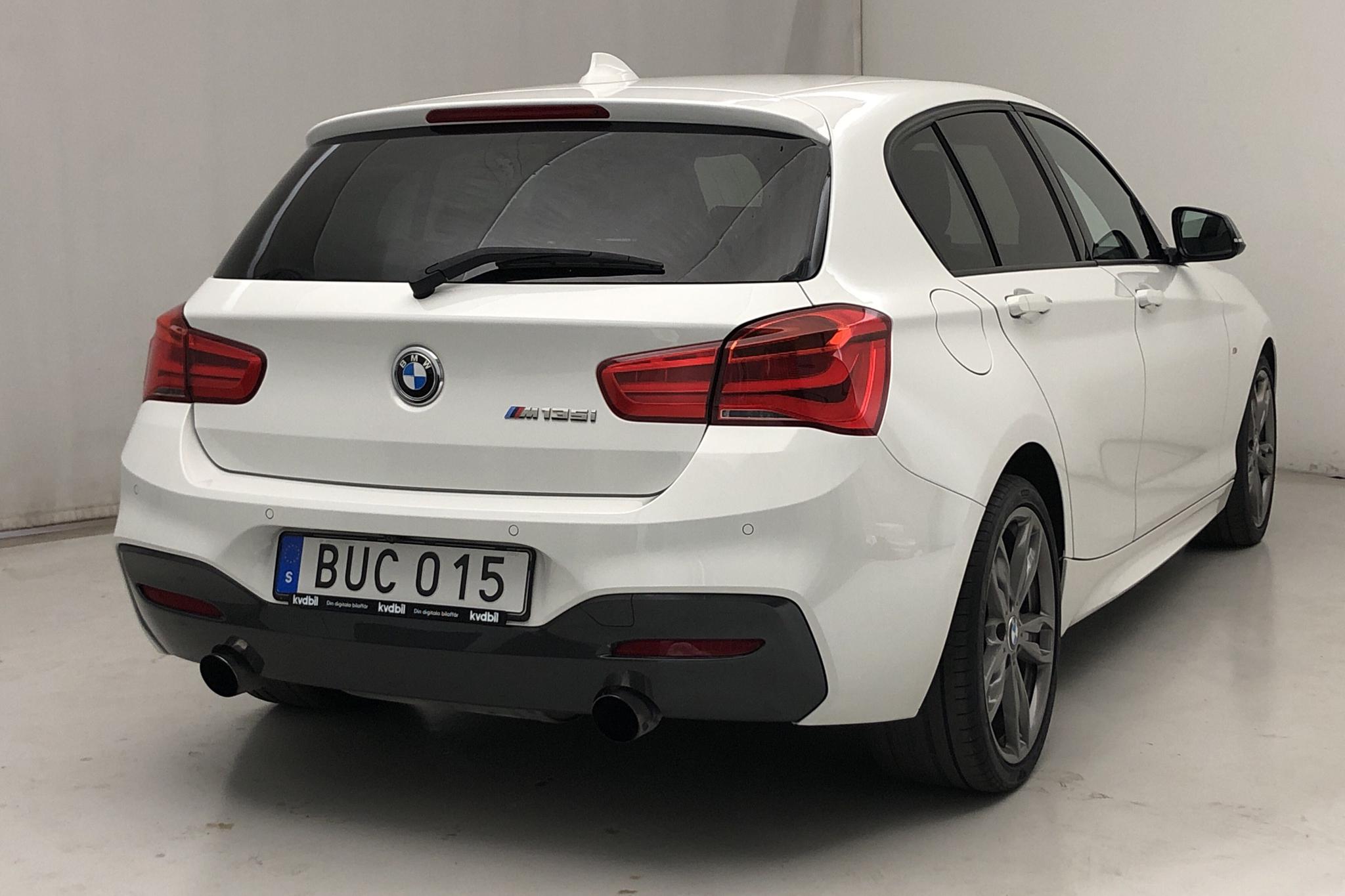 BMW M135i 5dr, F20 (320hk) - 106 790 km - Manual - white - 2016