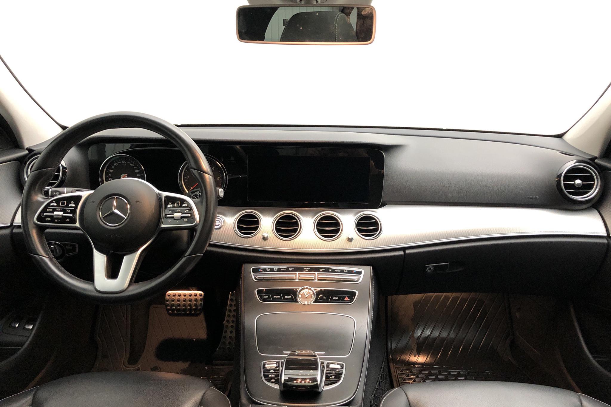 Mercedes E 220 d 4MATIC Kombi S213 (194hk) - 102 270 km - Automatic - silver - 2019