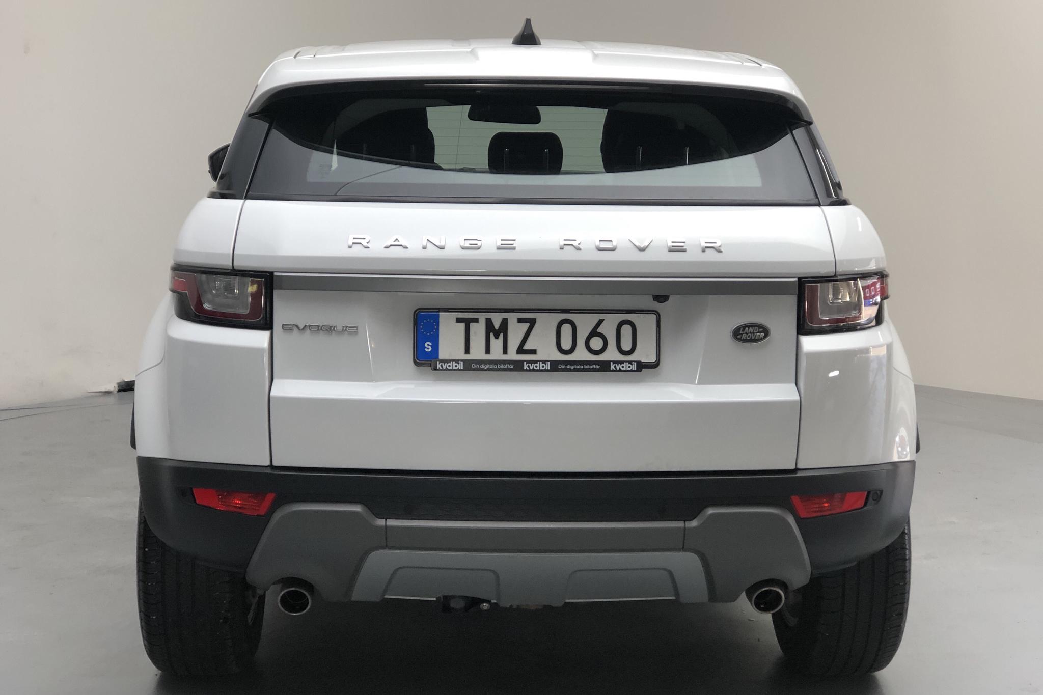 Land Rover Range Rover Evoque 2.0 TD4 AWD 5dr (150hk) - 5 600 mil - Automat - vit - 2019