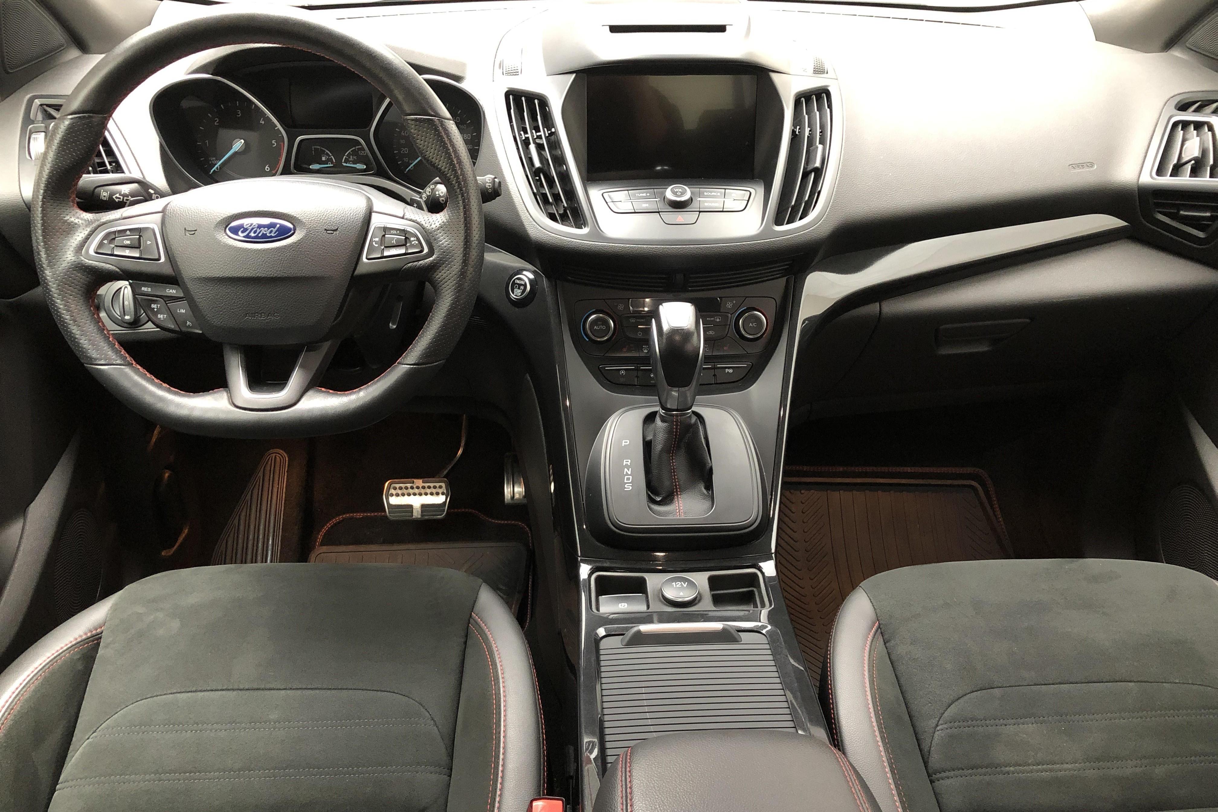 Ford Kuga 2.0 TDCi AWD (180hk) - 7 998 mil - Automat - röd - 2019