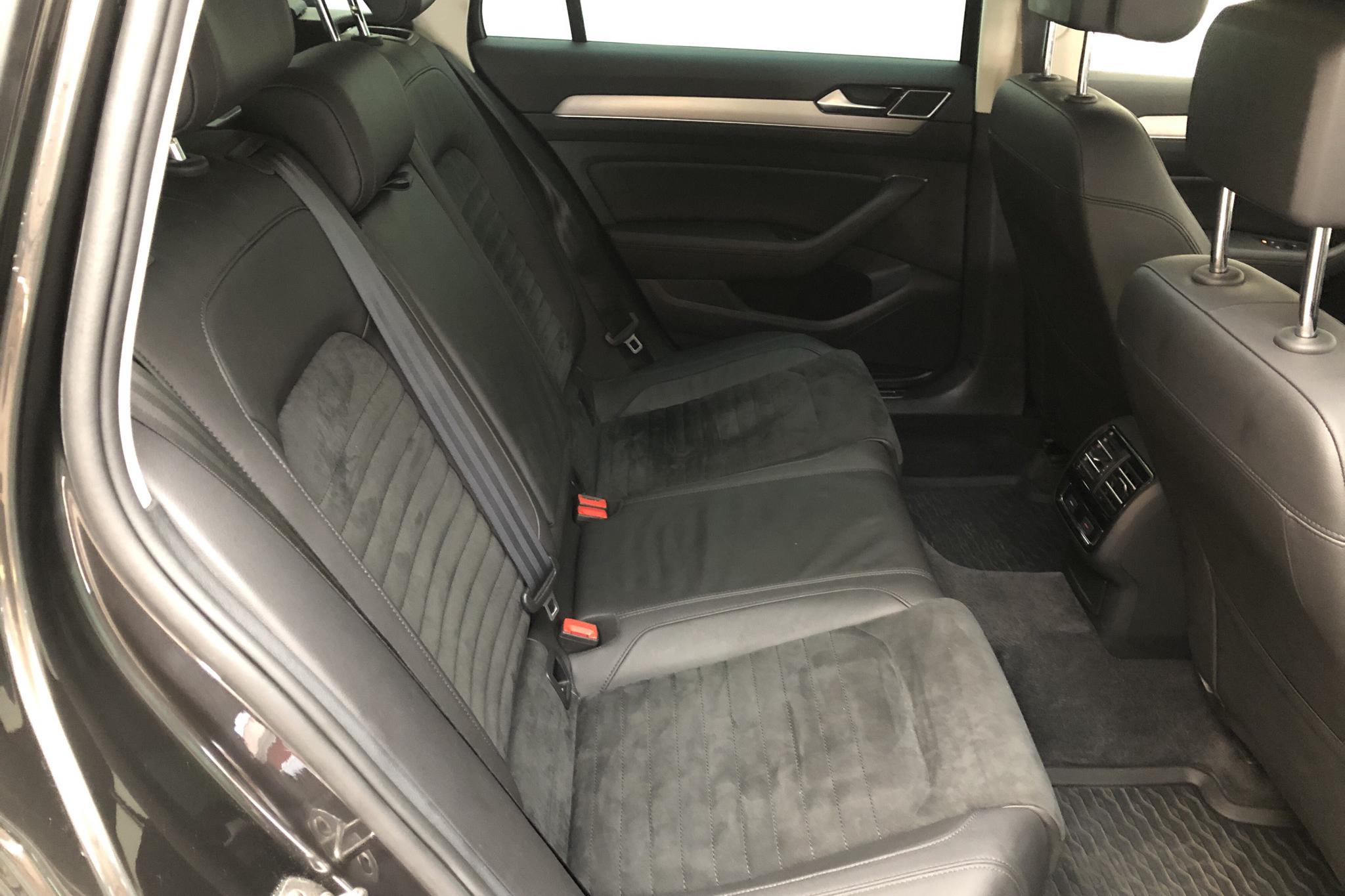 VW Passat 2.0 TDI Sportscombi (190hk) - 7 896 mil - Automat - Dark Grey - 2018