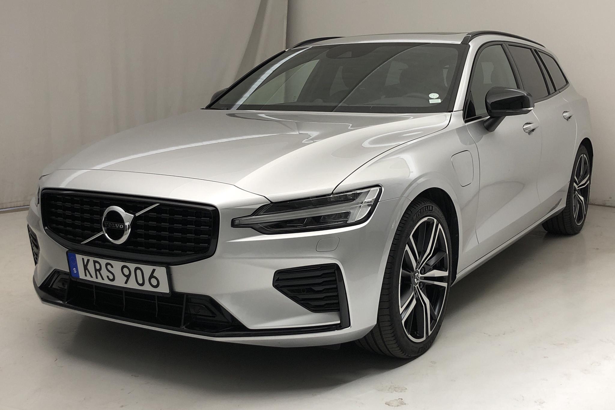 Volvo V60 T8 AWD Twin Engine (390hk) - 14 250 km - Automatic - silver - 2022