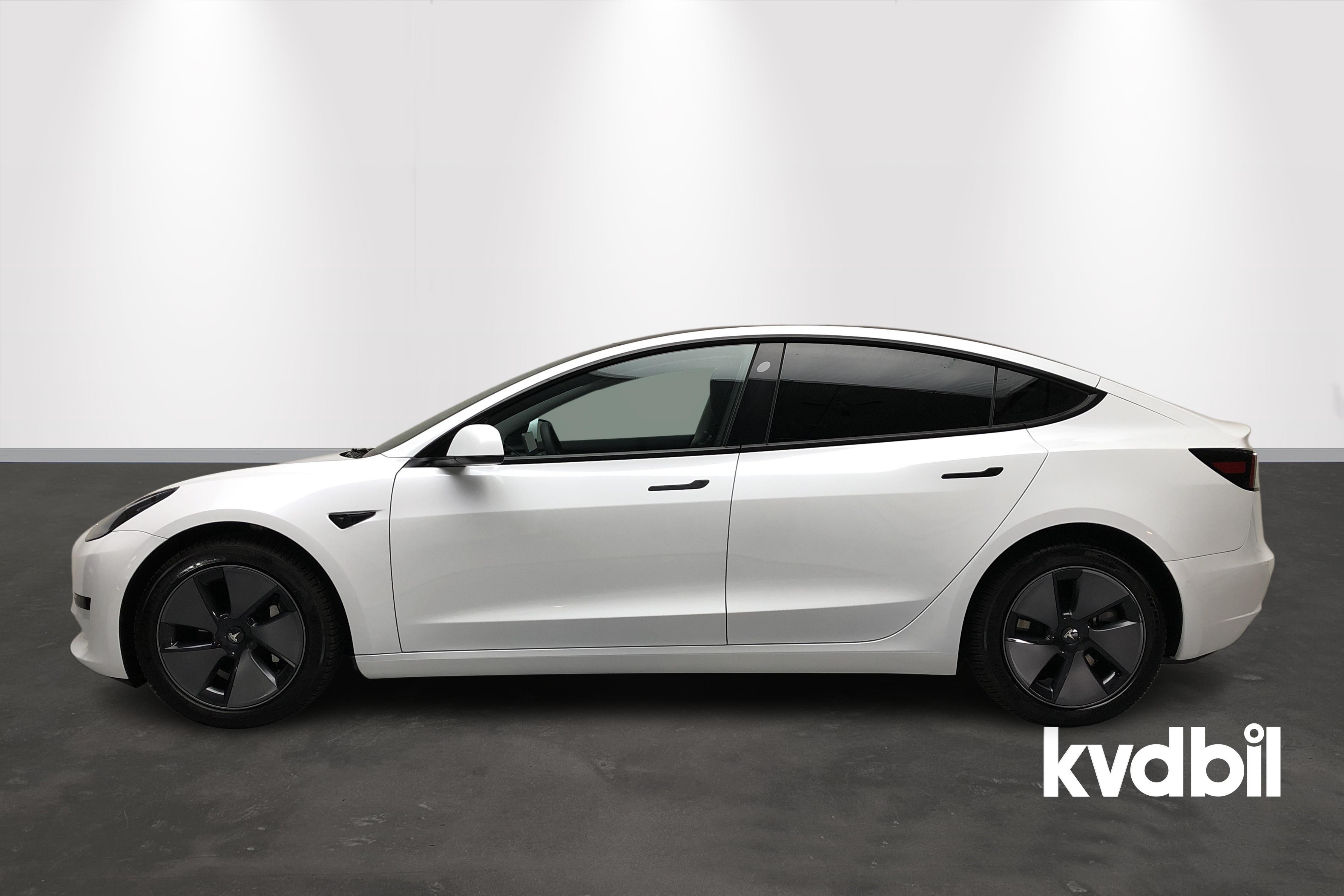 Tesla Model 3 Standard Range Plus - 10 110 km - Automatic - white - 2021