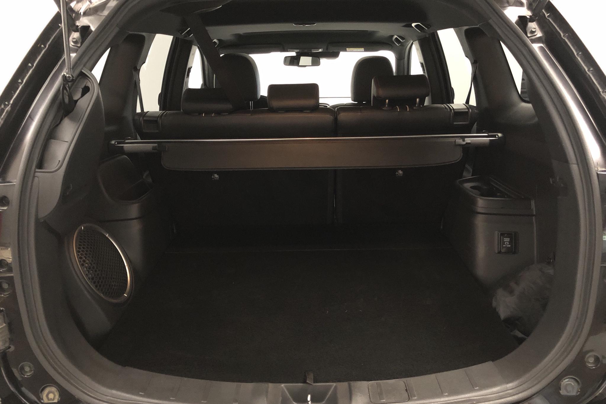 Mitsubishi Outlander 2.0 Plug-in Hybrid 4WD (121hk) - 8 359 mil - Automat - svart - 2018