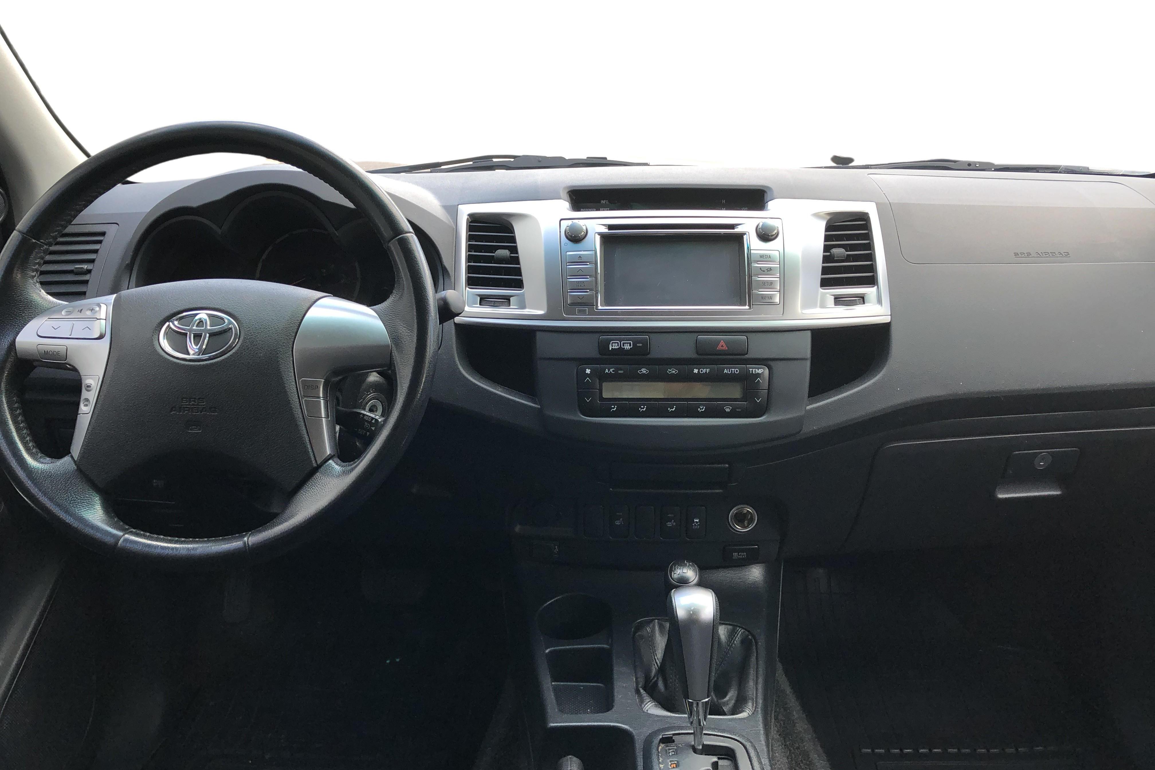 Toyota Hilux 3.0 D-4D 4WD (171hk) - 139 470 km - Automatic - Dark Blue - 2015