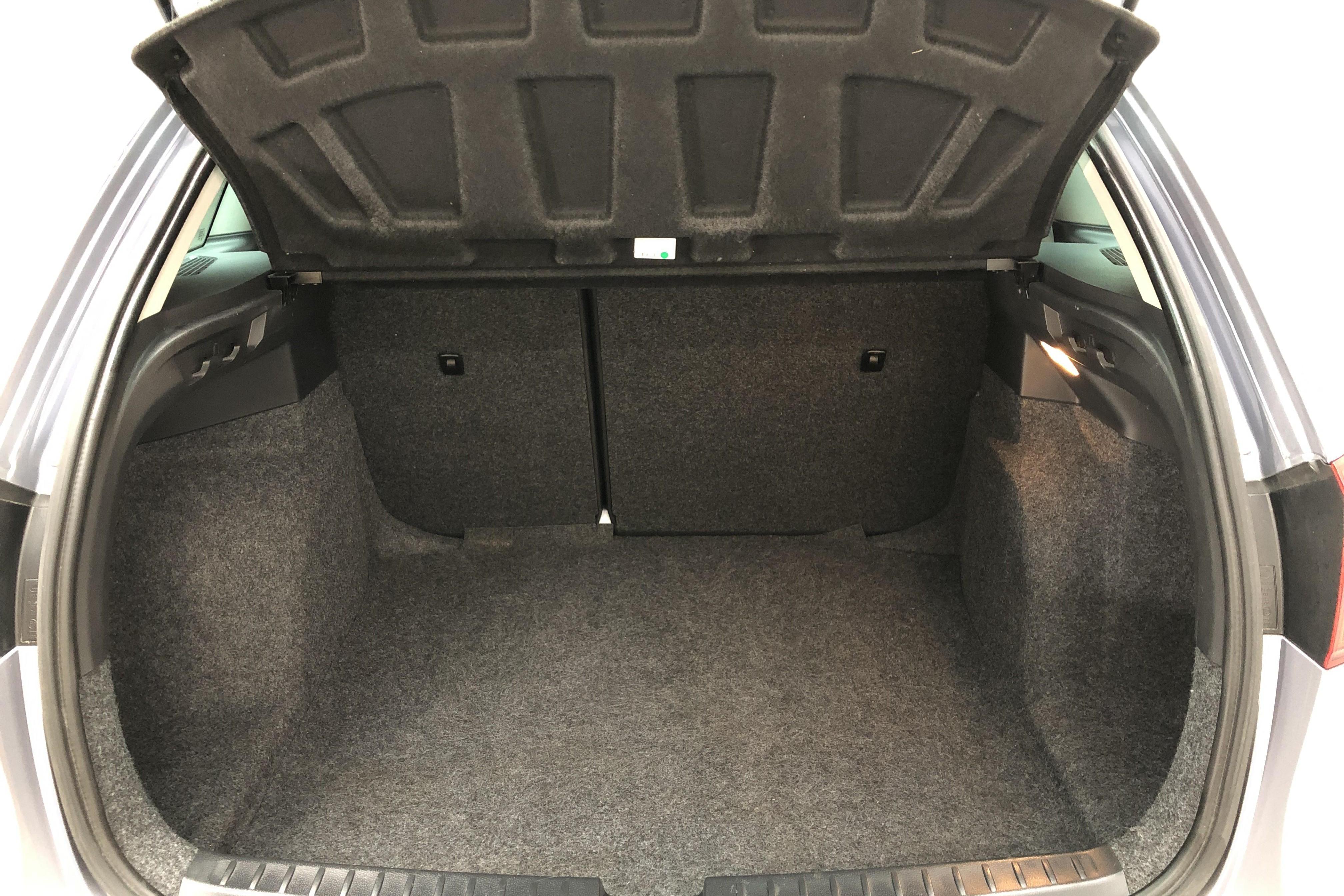 Seat Ibiza 1.2 TSI ST (90hk) - 7 471 mil - Manuell - silver - 2016