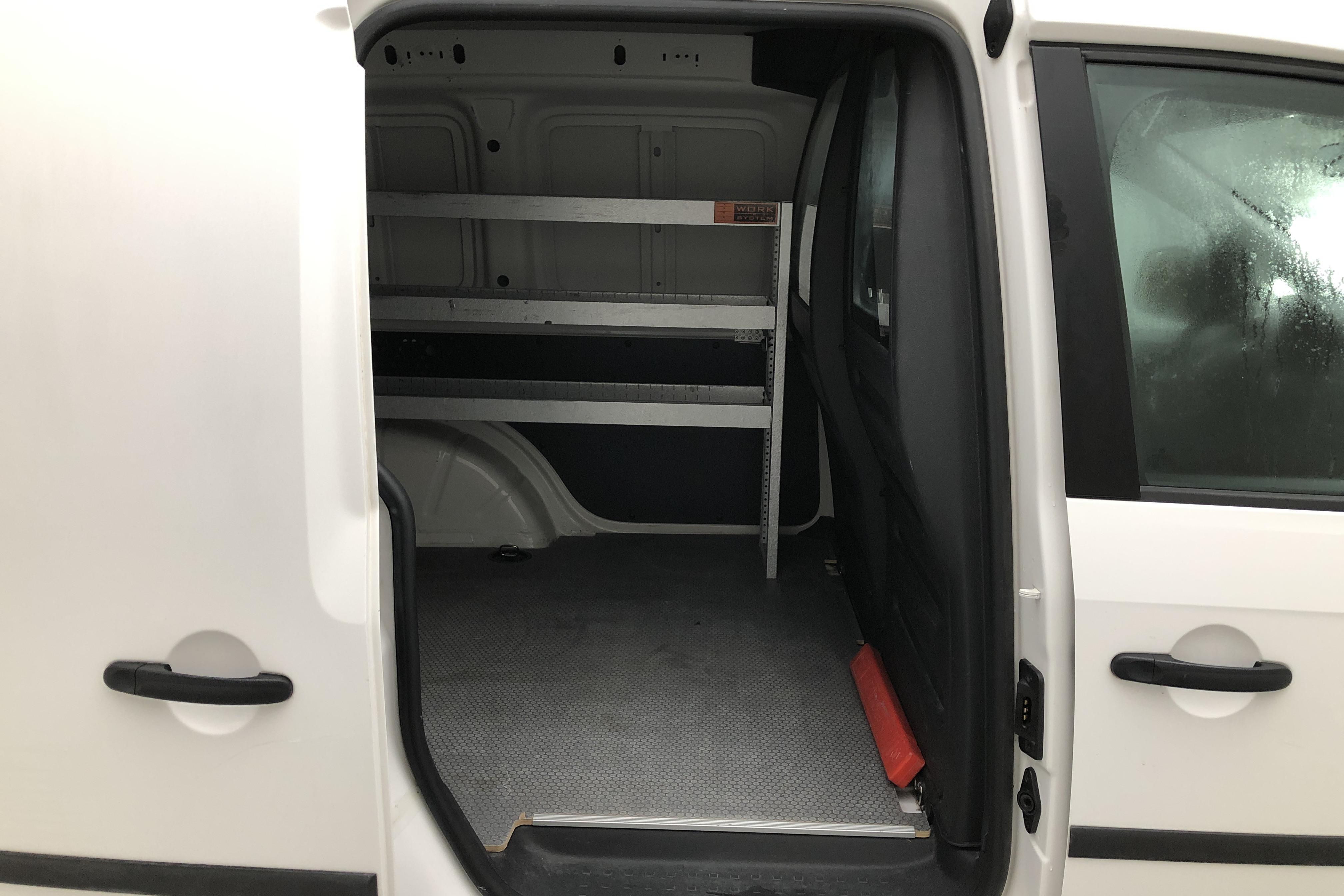VW Caddy 2.0 TDI Skåp (75hk) - 131 050 km - Manual - white - 2018