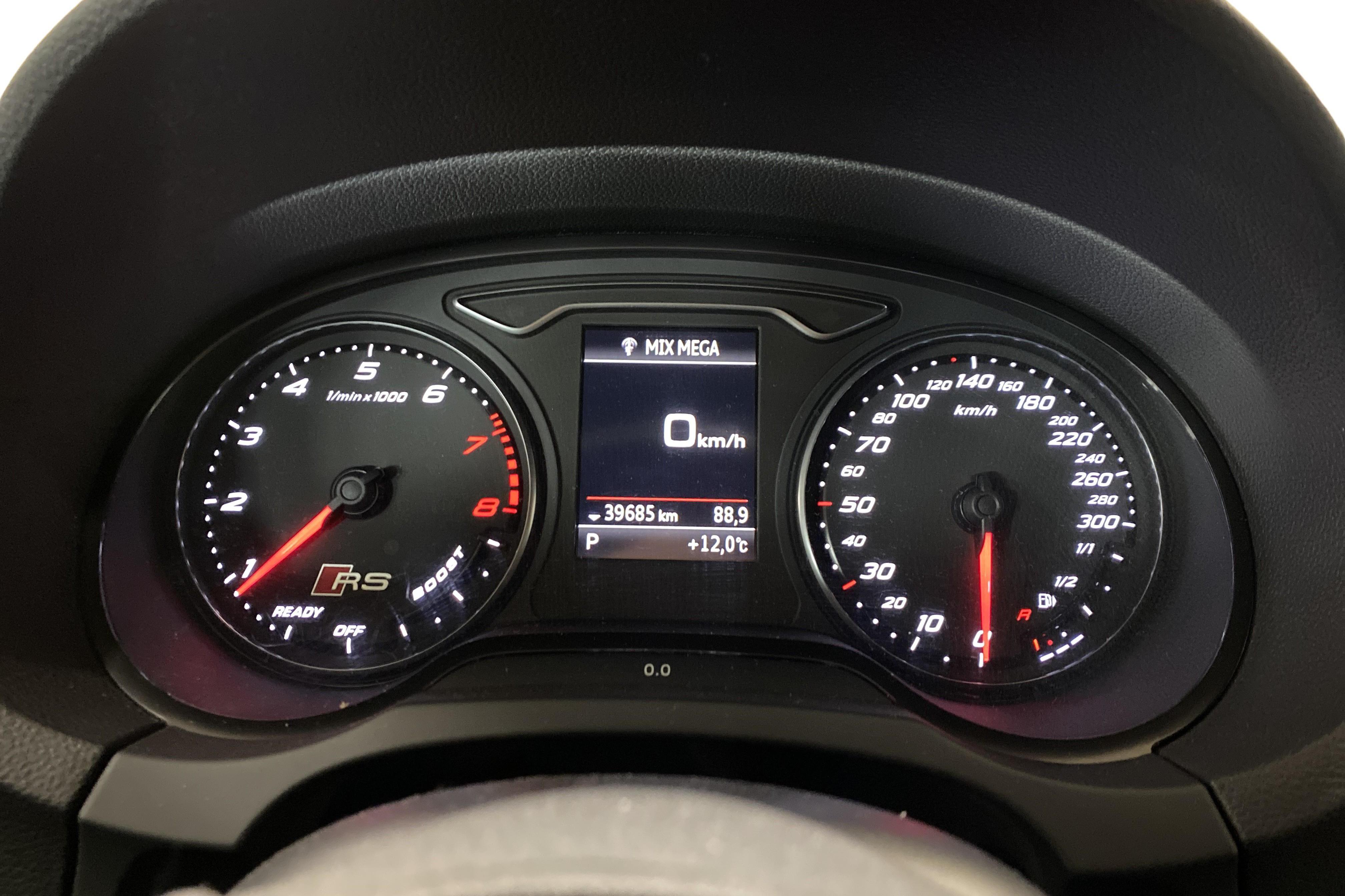 Audi RS3 2.5 TFSI Sedan quattro (400hk) - 3 968 mil - Automat - grå - 2018