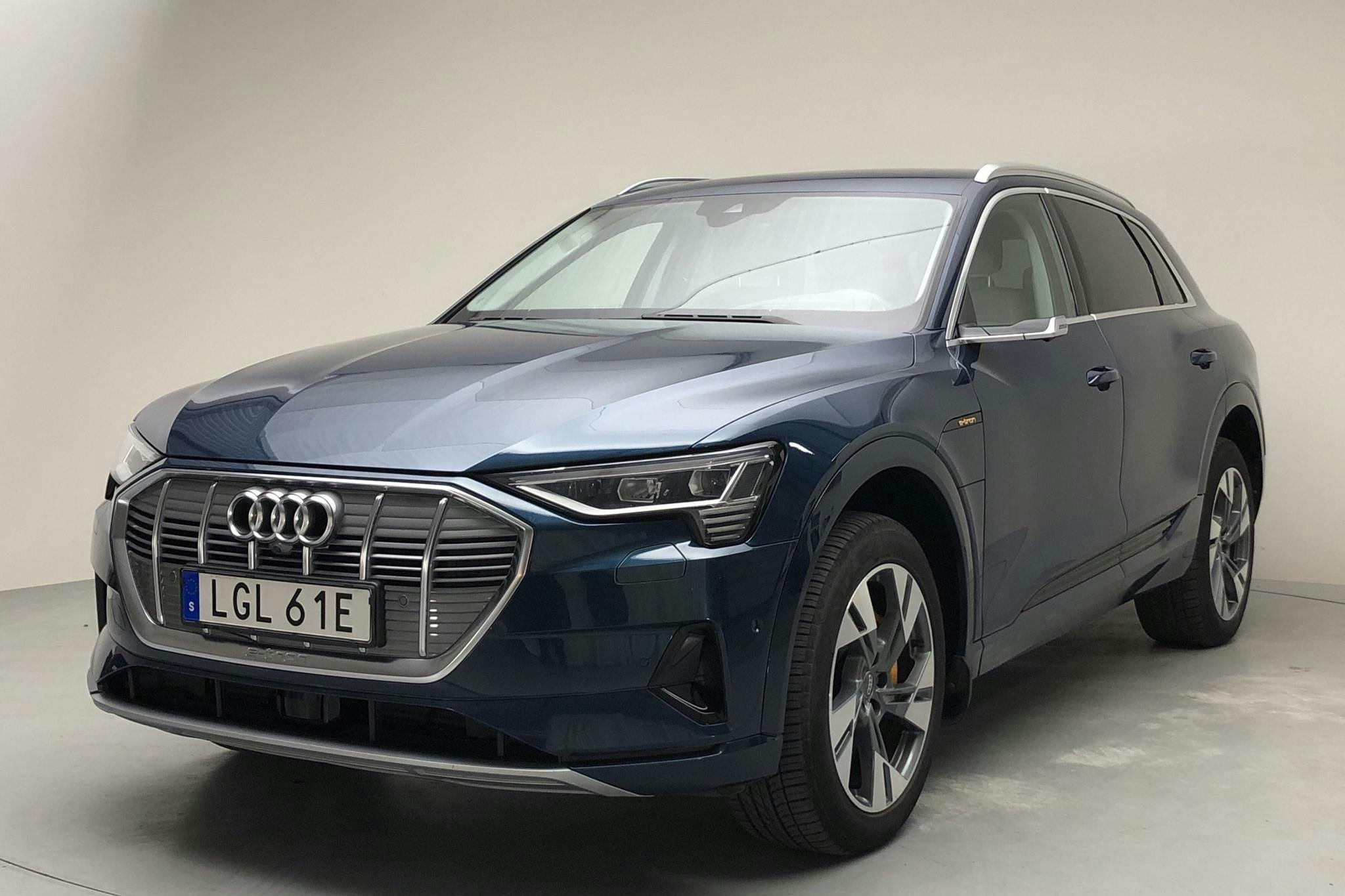 Audi e-tron 55 quattro 95 kWh (360hk) - 76 020 km - Automatic - blue - 2019