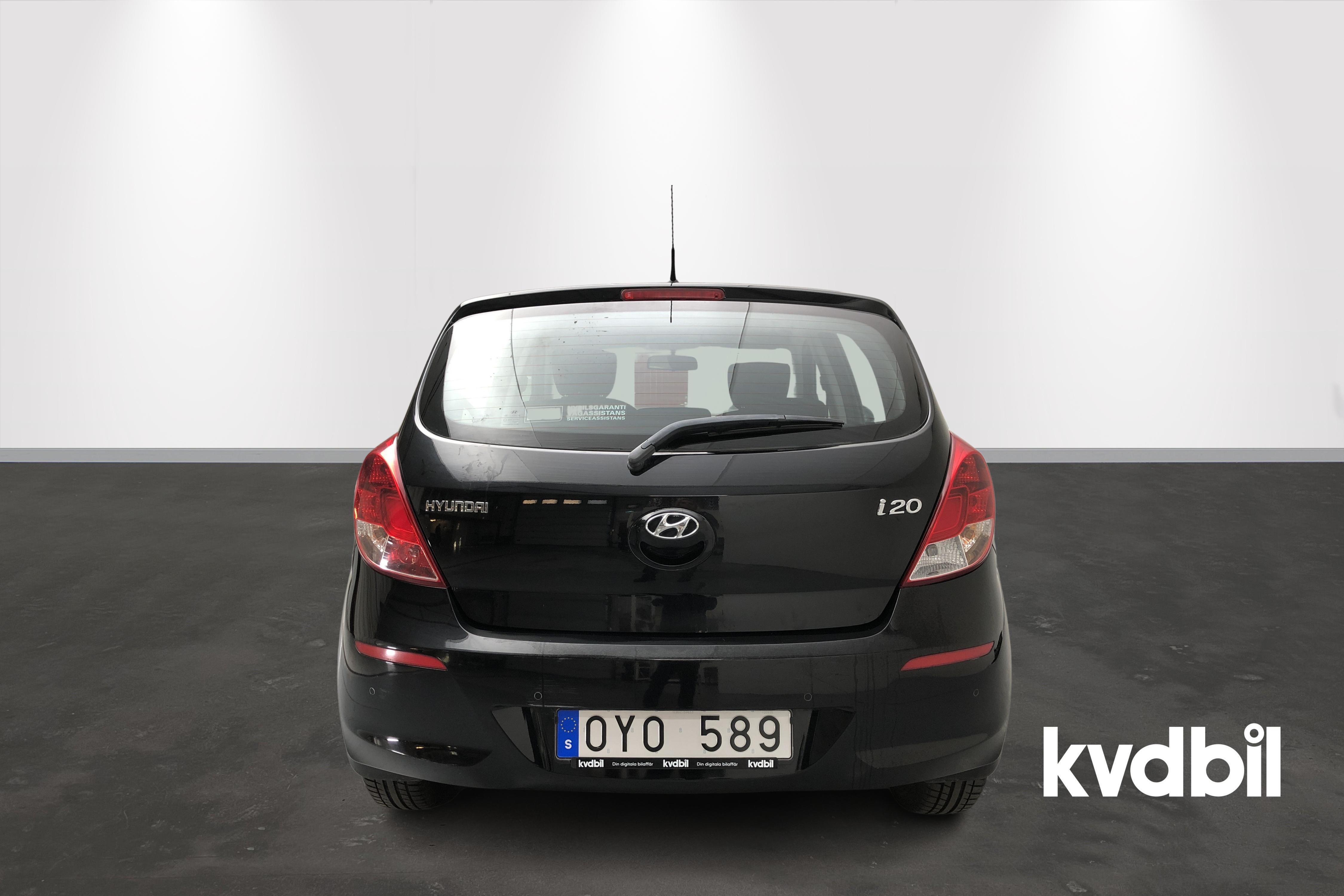 Hyundai i20 1.4 (100hk) - 6 221 mil - Automat - svart - 2013
