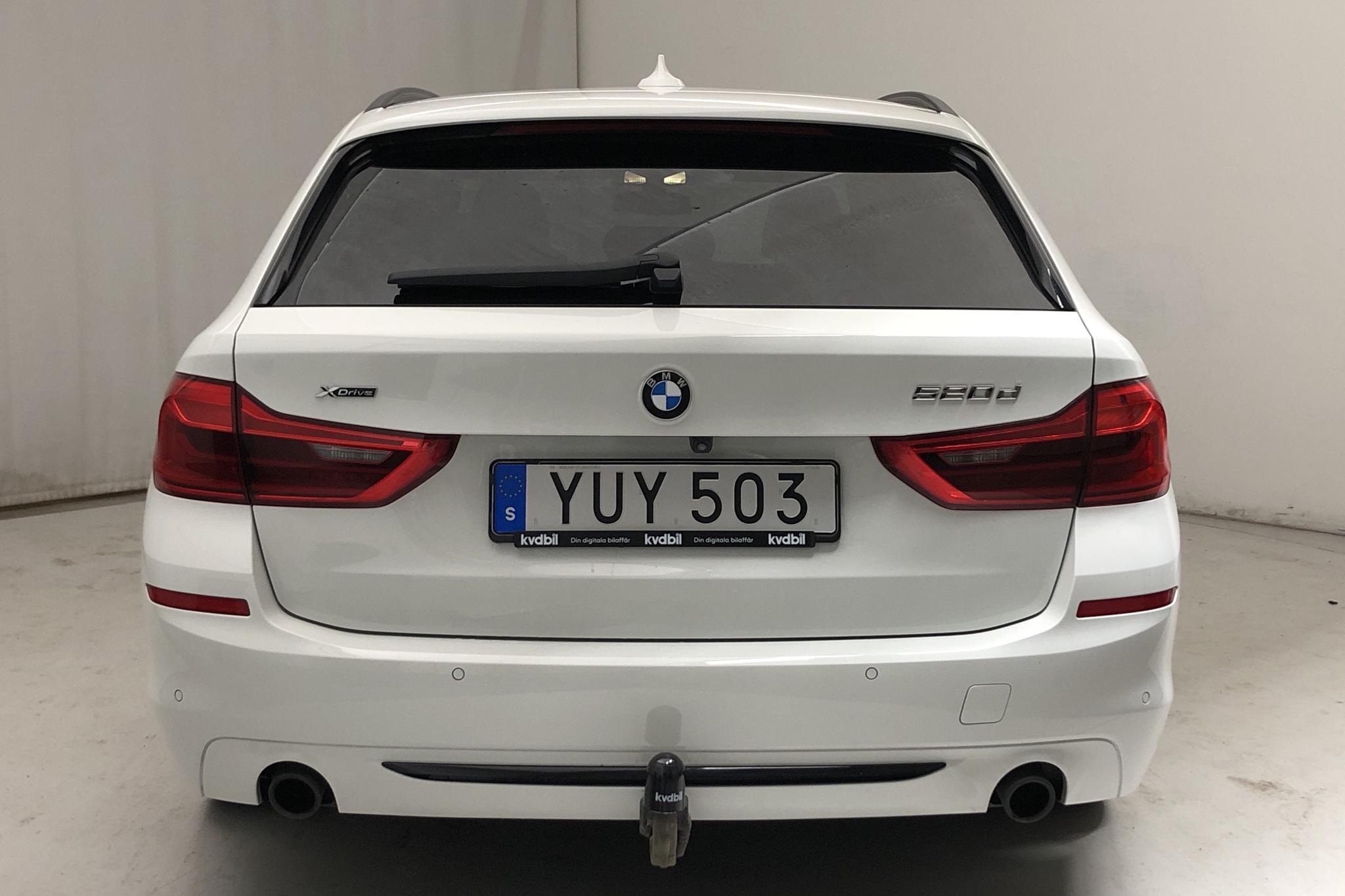 BMW 520d xDrive Touring, G31 (190hk) - 8 560 mil - Automat - vit - 2018