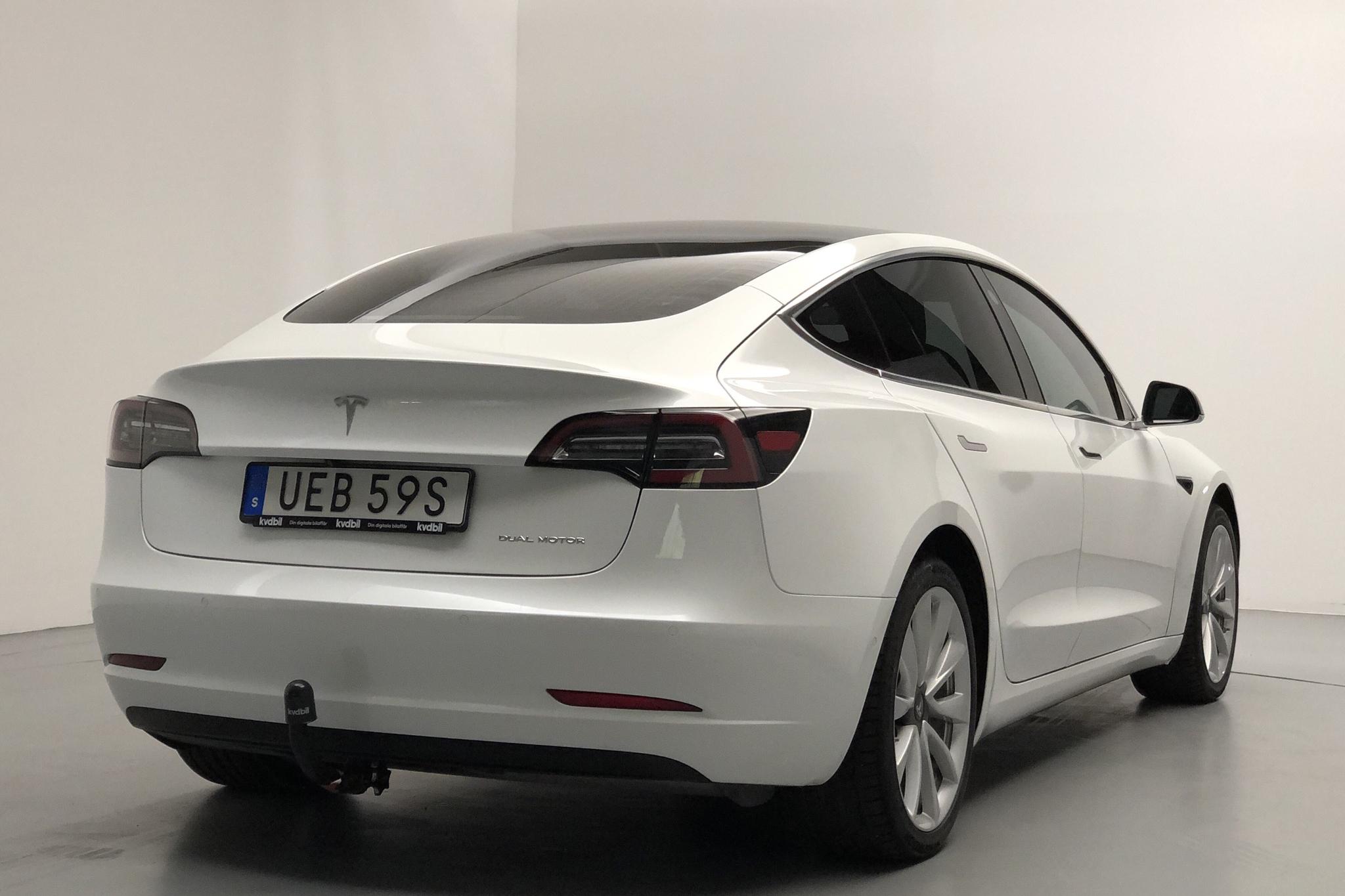 Tesla Model 3 Long Range Dual Motor AWD - 65 250 km - Automatic - white - 2019