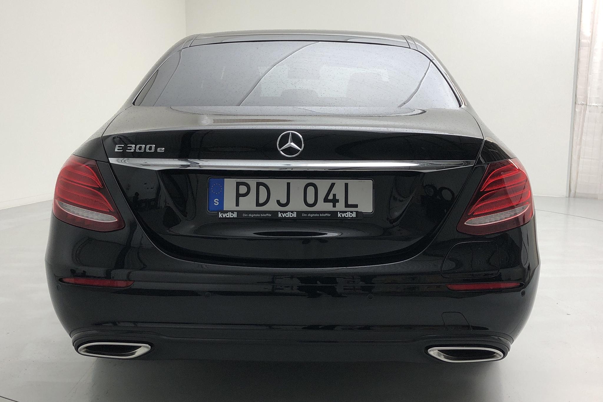Mercedes E 300 e Sedan W213 (320hk) - 47 840 km - Automatic - black - 2019