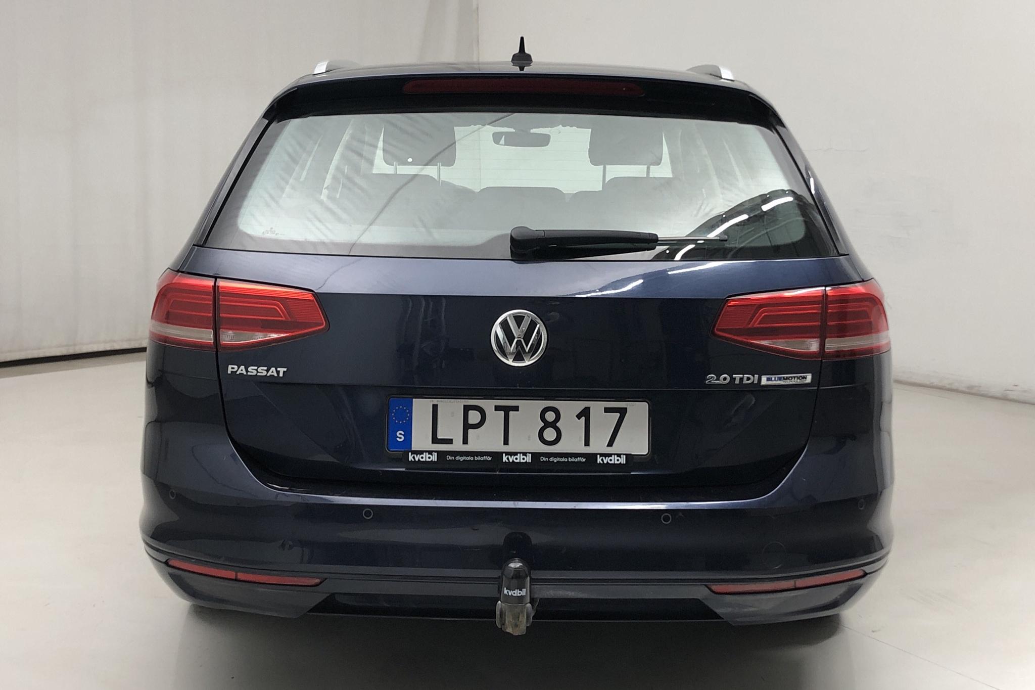 VW Passat 2.0 TDI Sportscombi (150hk) - 140 920 km - Manual - Dark Blue - 2015