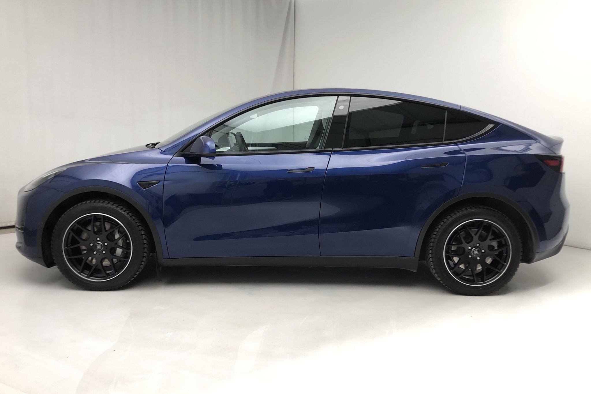 Tesla Model Y Long Range AWD - 2 168 mil - Automat - blå - 2021