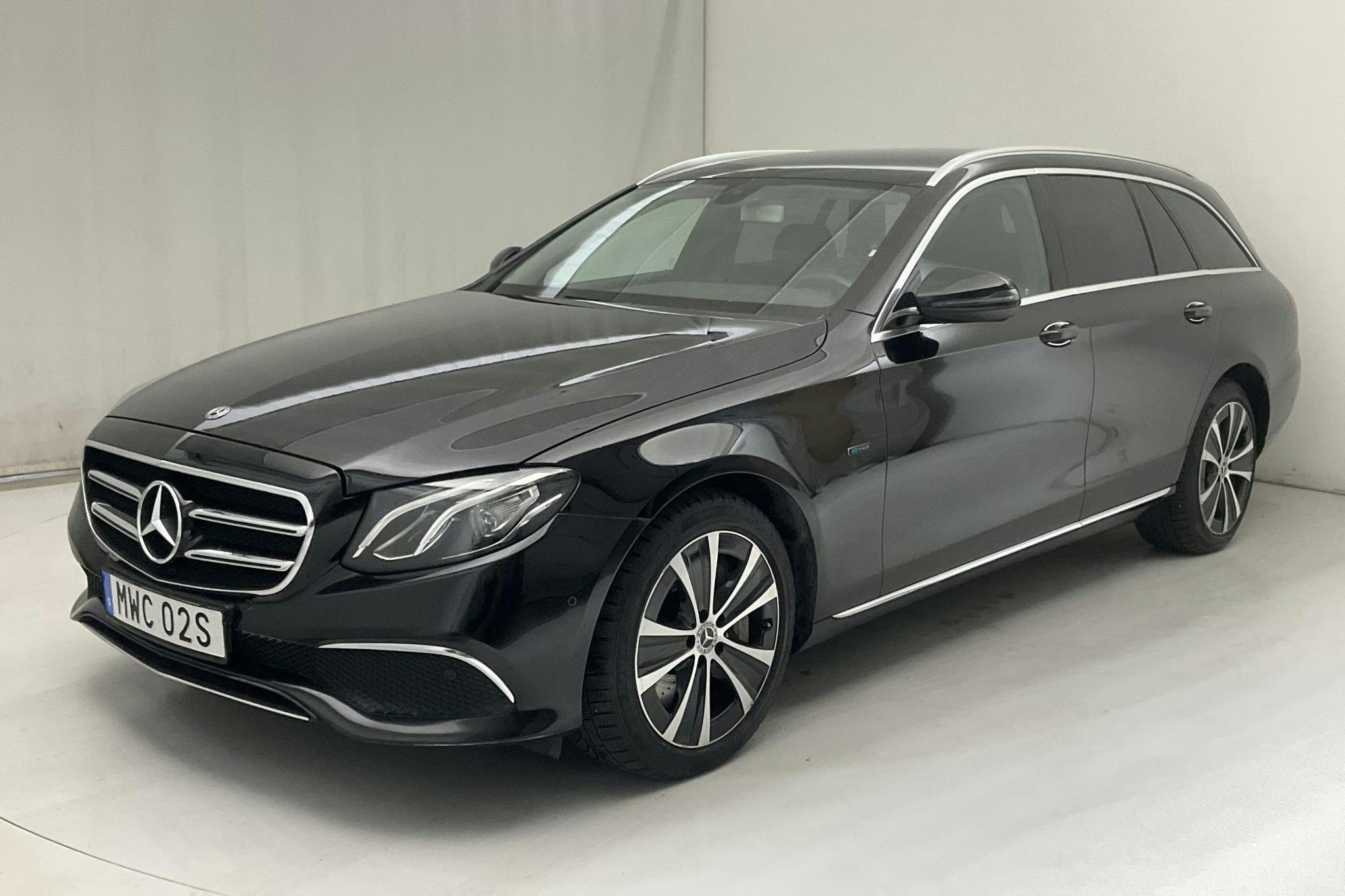 Used Mercedes E 300 de Kombi S213 241 730 km 194 hp (143 kW)