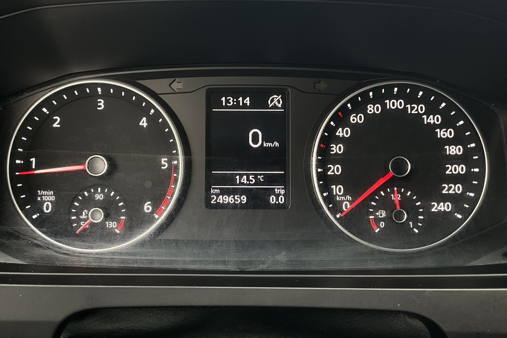 VW Transporter T6 2.0 TDI BMT (204hk) - 249 660 km - Automatic - 2018