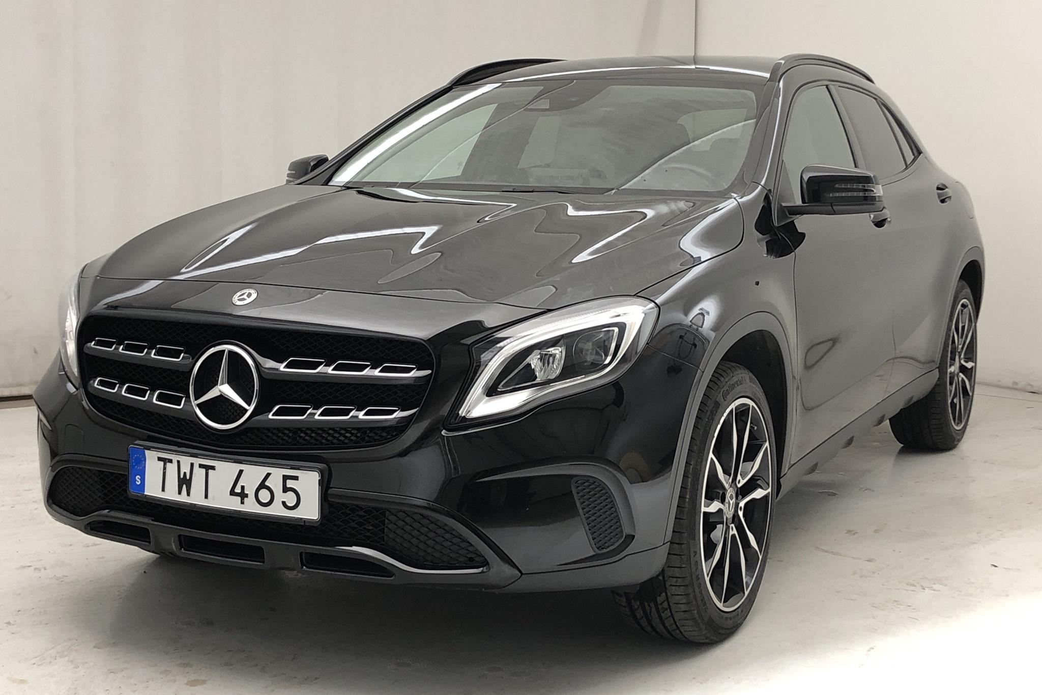 Mercedes GLA 200 d X156 (136hk) - 6 121 mil - Automat - svart - 2018
