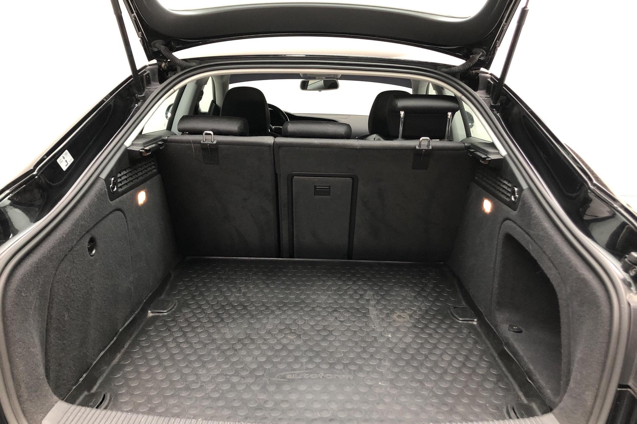 Audi A5 2.0 TDI Clean diesel Sportback (190hk) - 11 140 mil - Manuell - svart - 2016