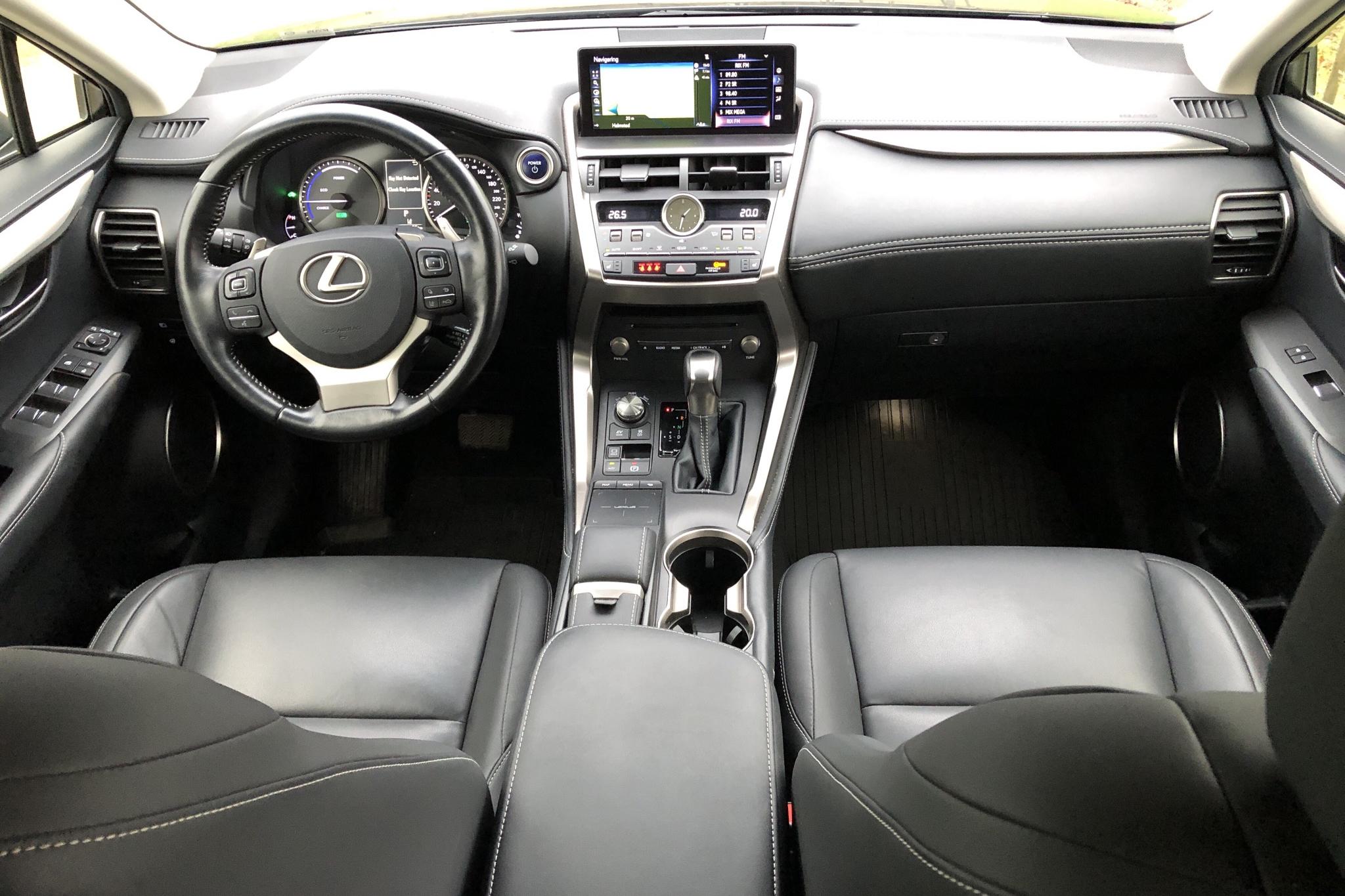 Lexus NX 300h AWD (181hk) - 45 650 km - Automatic - black - 2018